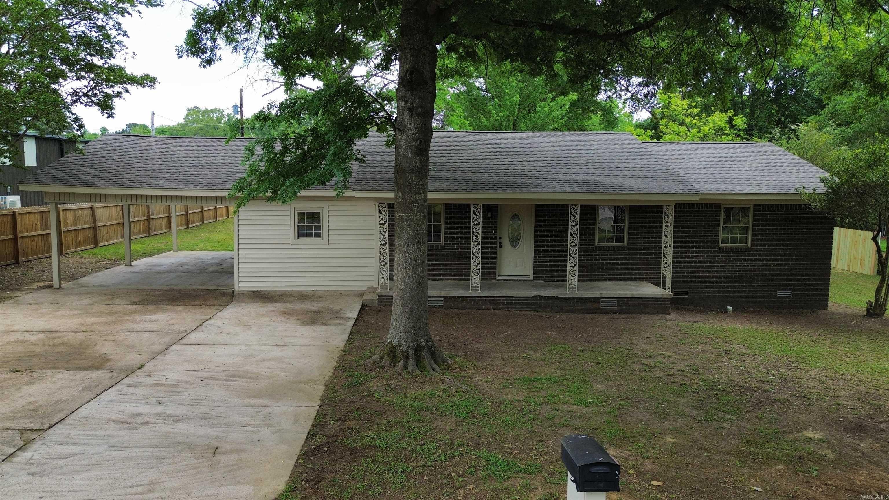 22 Deerwood  Sheridan, AR