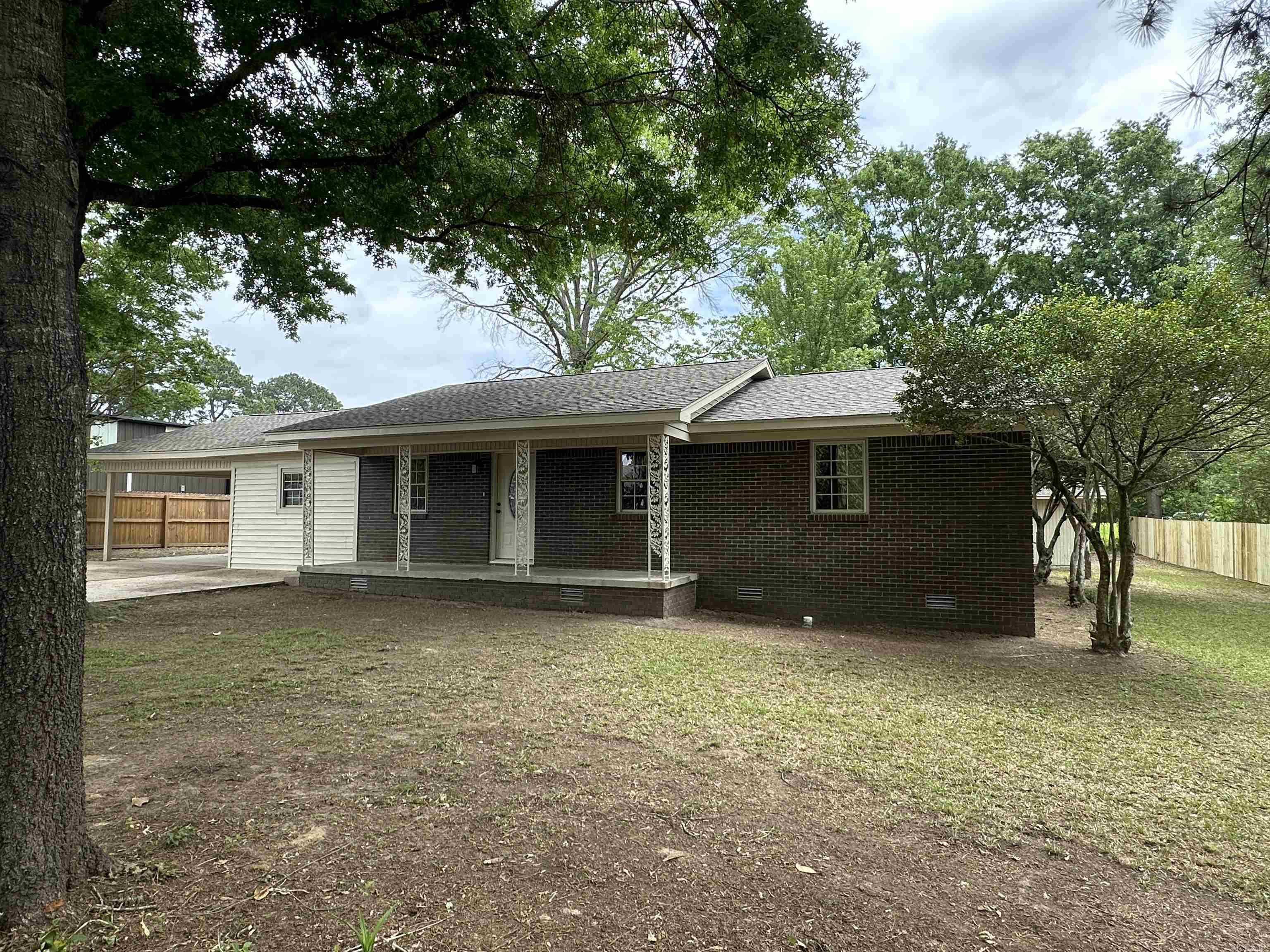 22 Deerwood  Sheridan, AR