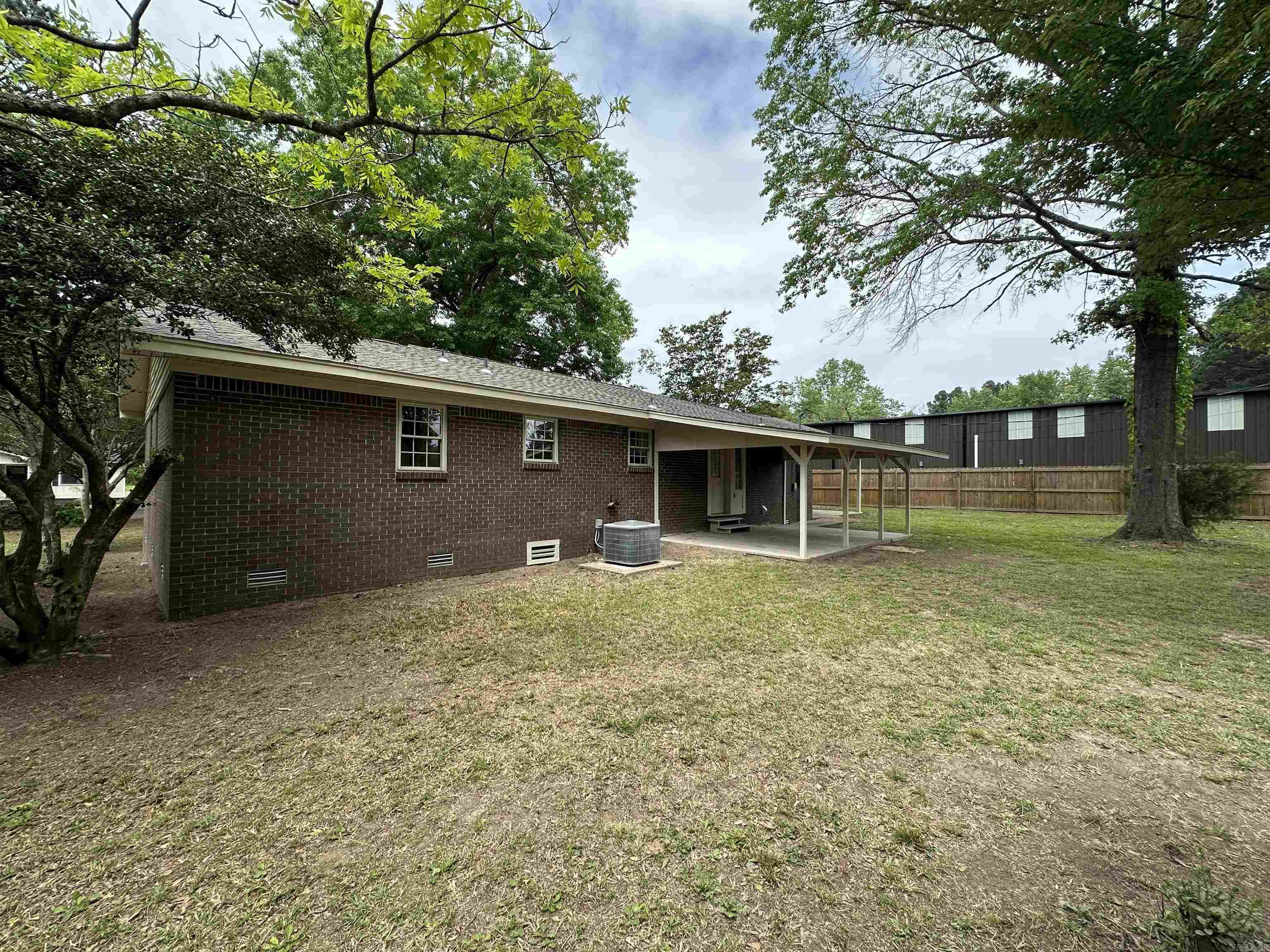 22 Deerwood  Sheridan, AR