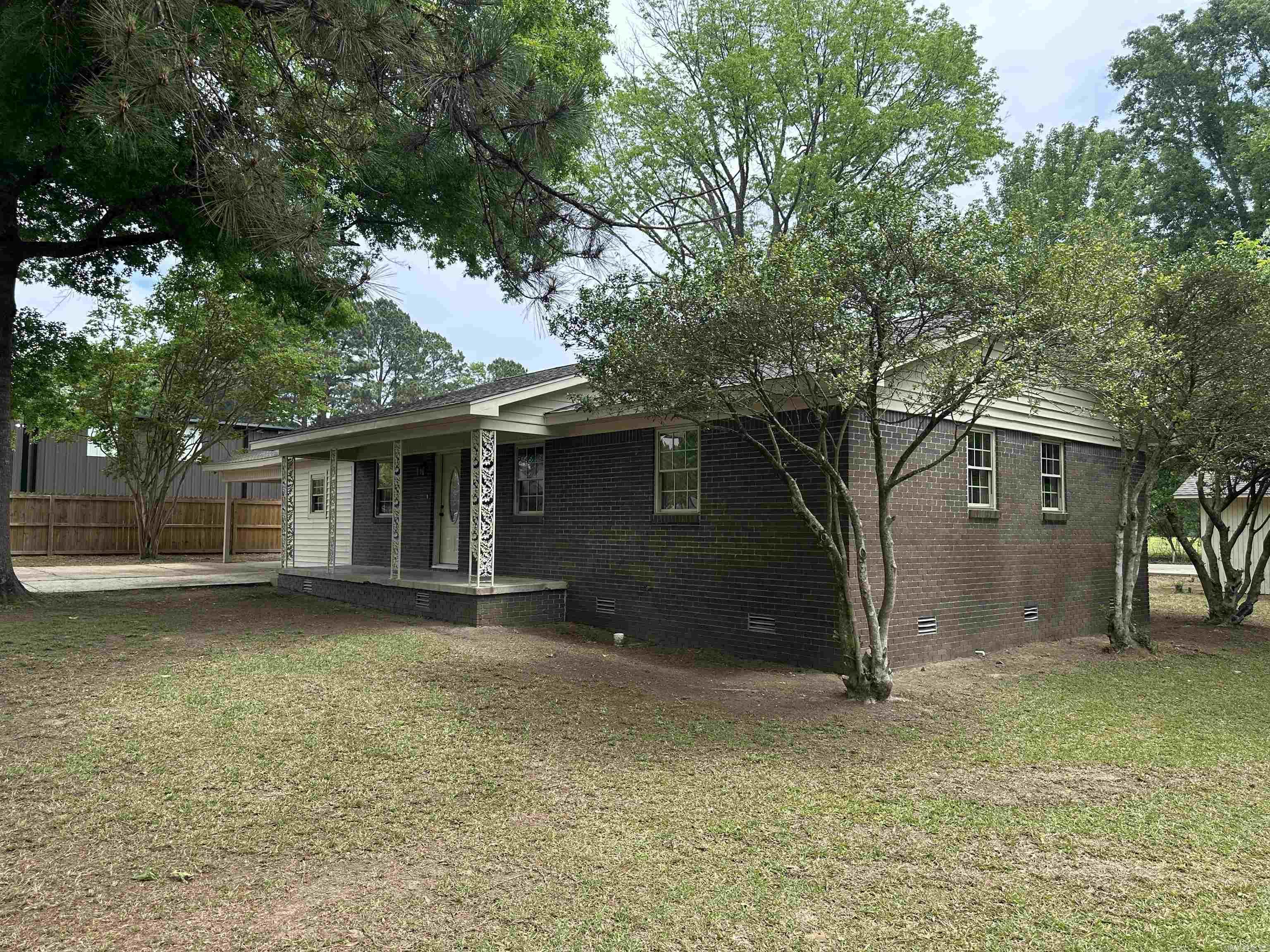 22 Deerwood  Sheridan, AR