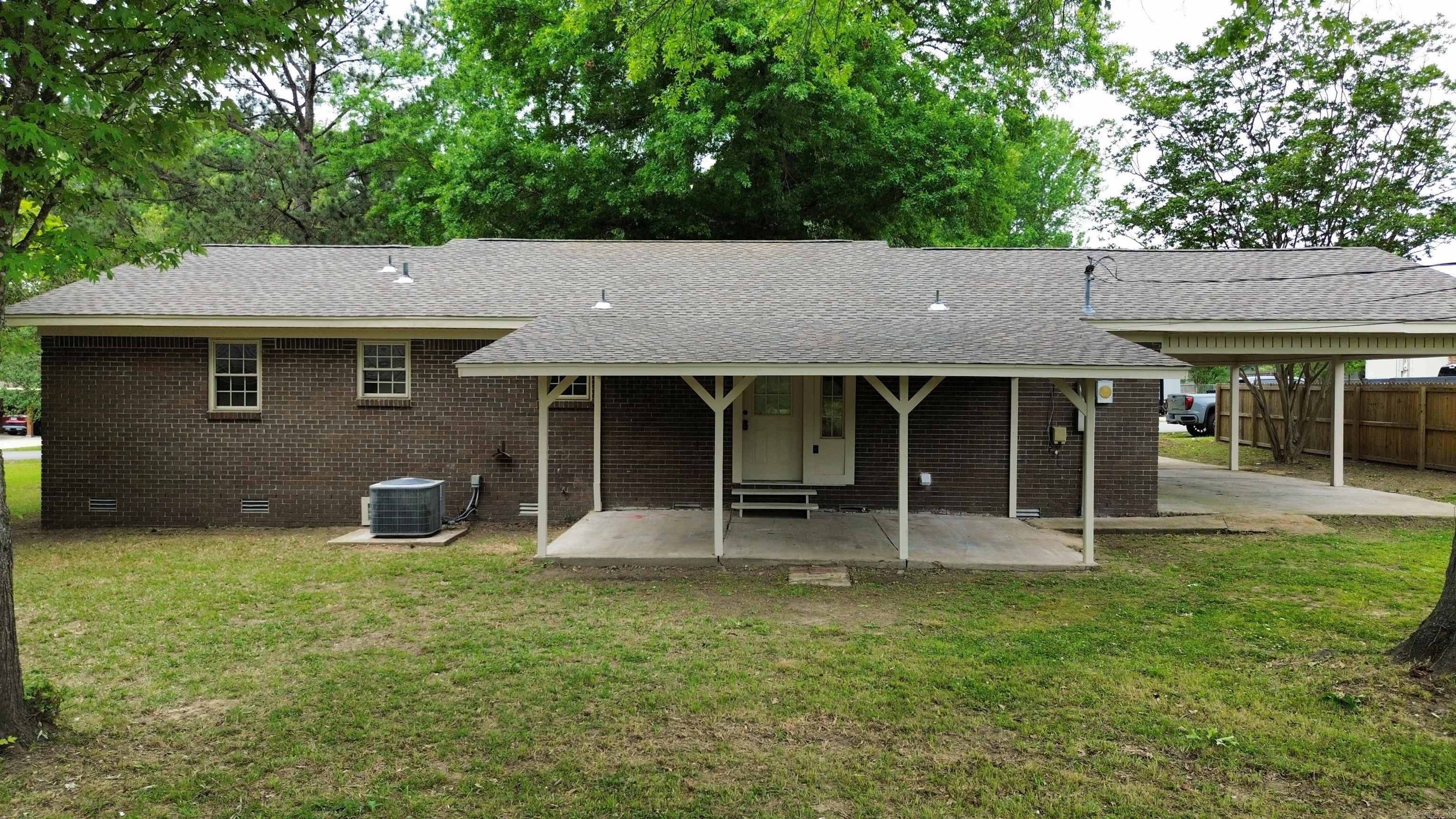 22 Deerwood  Sheridan, AR