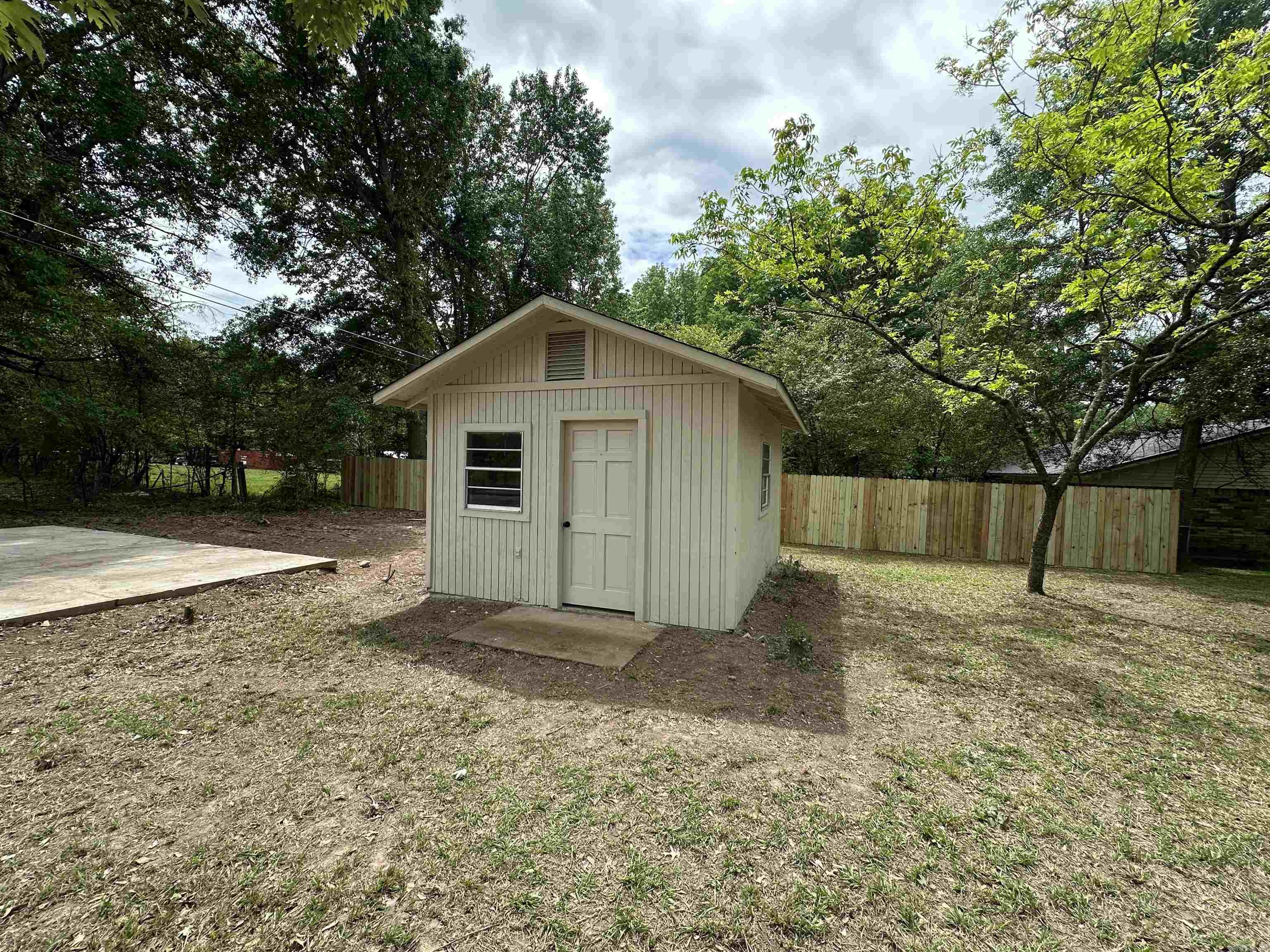 22 Deerwood  Sheridan, AR