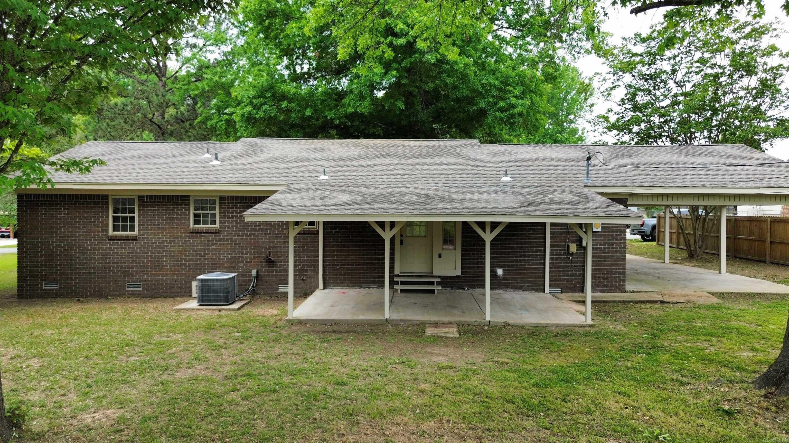 22 Deerwood  Sheridan, AR