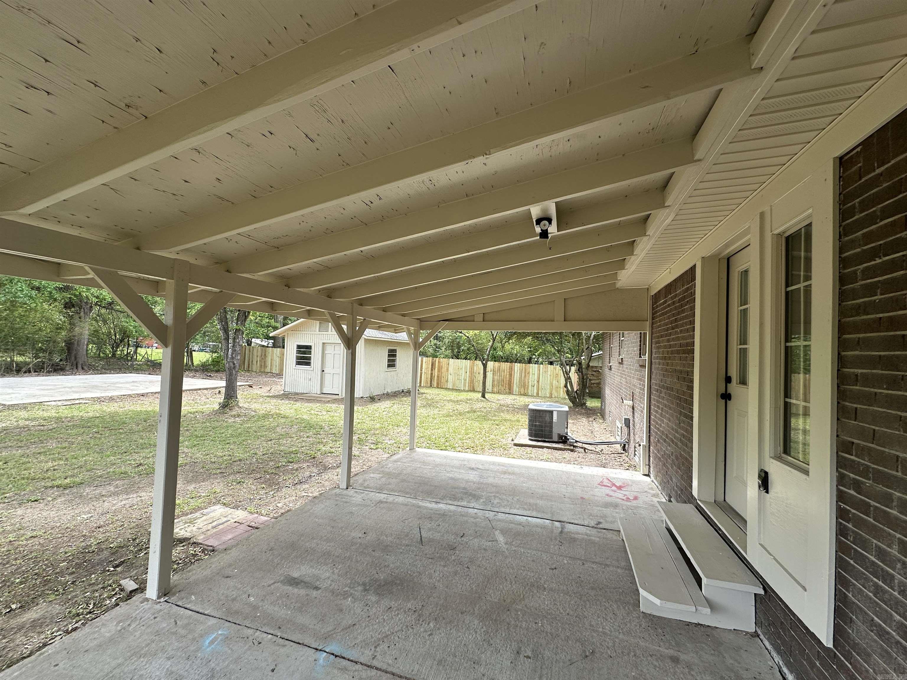 22 Deerwood  Sheridan, AR