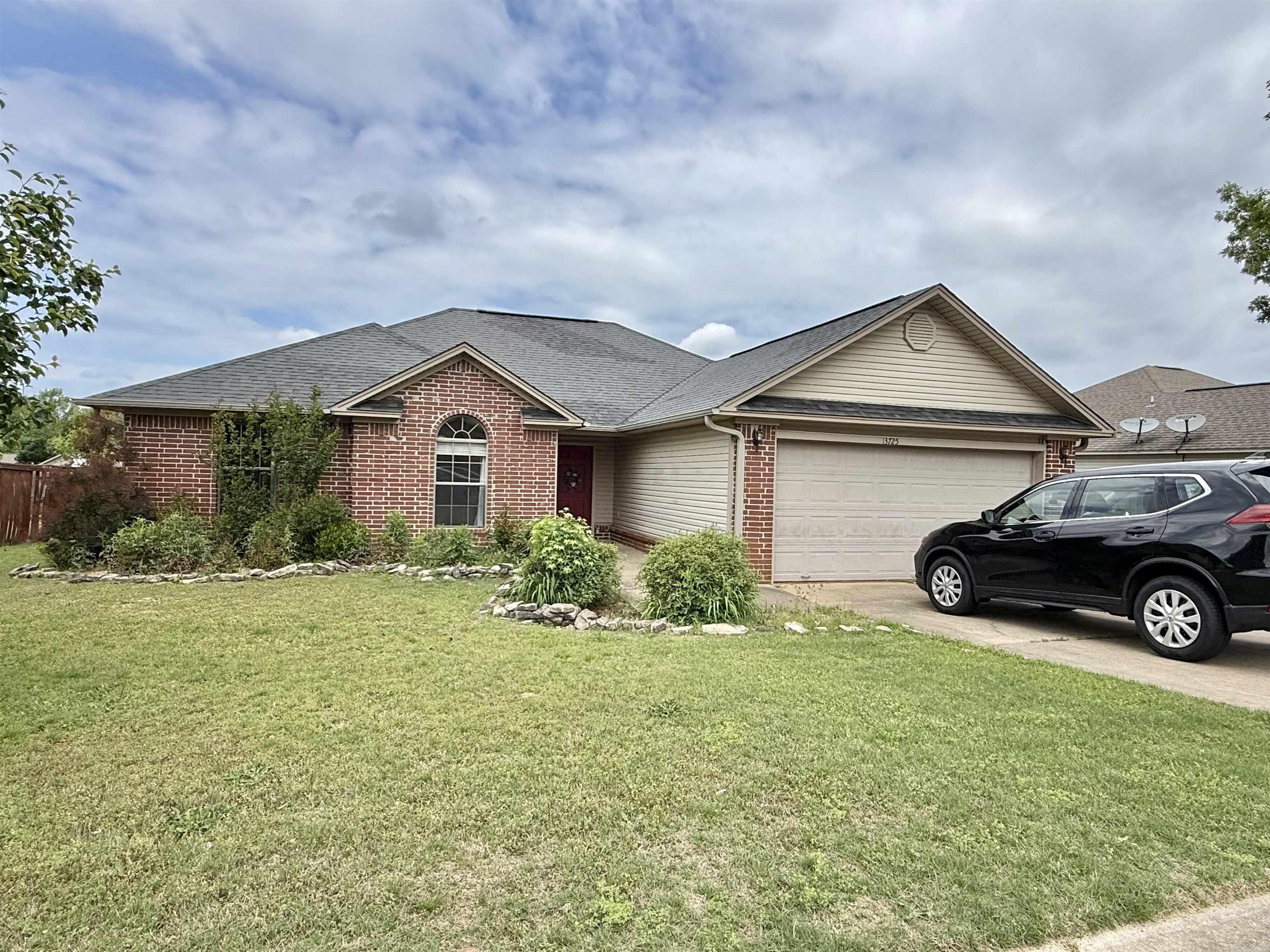 13725 Apple Glen  Alexander, AR