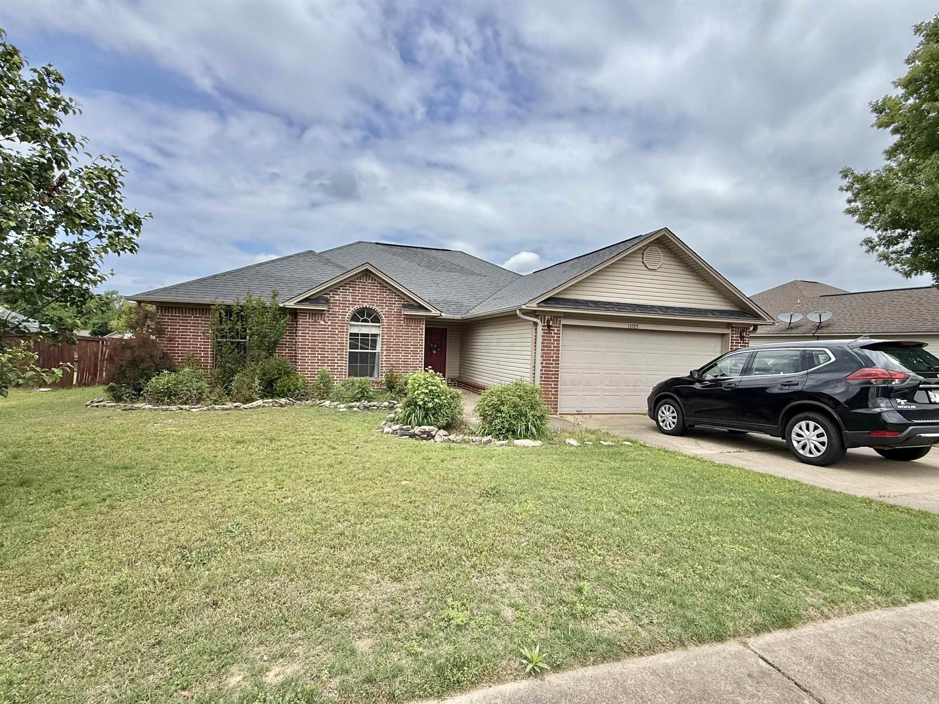 13725 Apple Glen  Alexander, AR