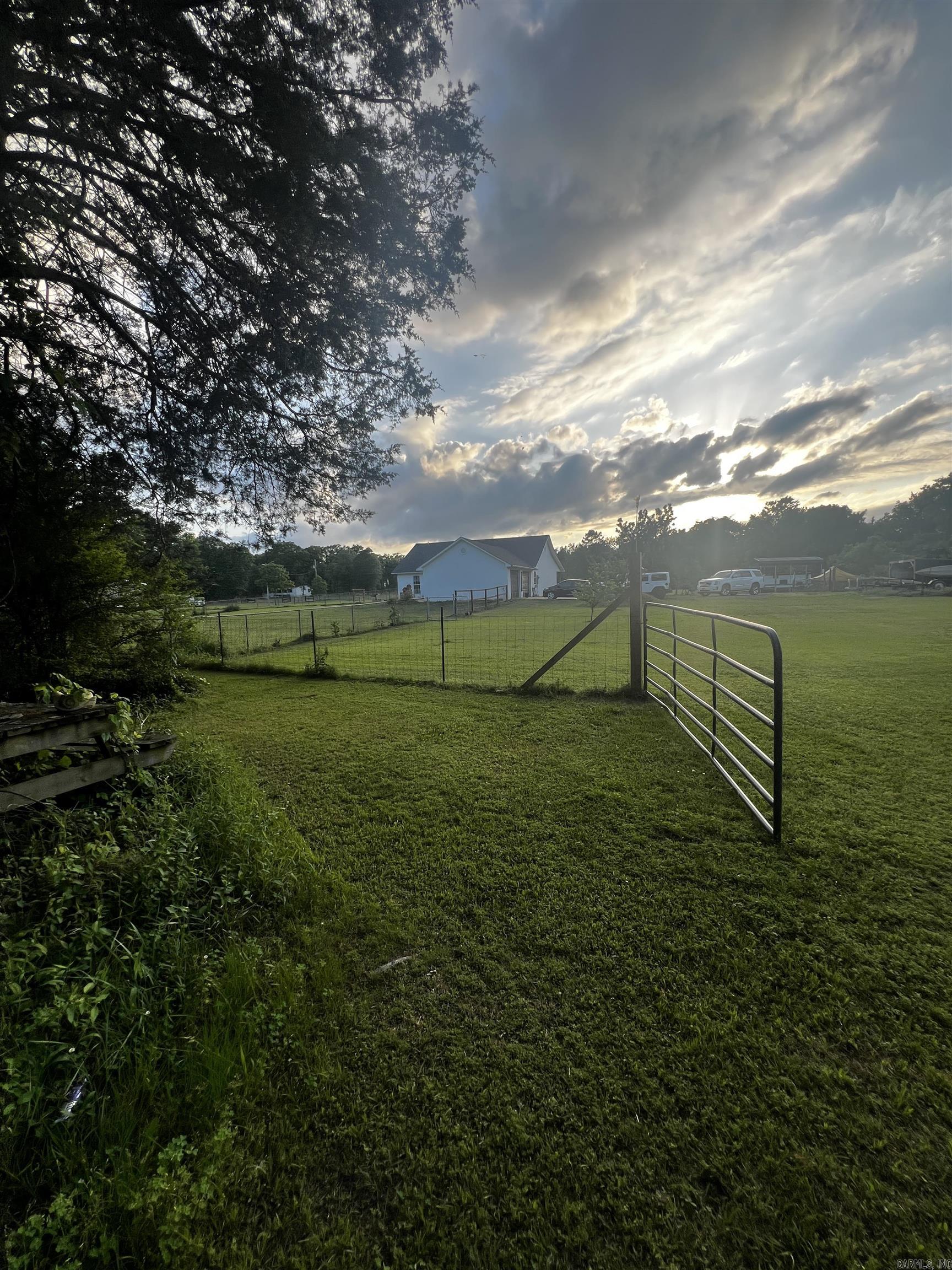 48 Piney  Bigelow, AR