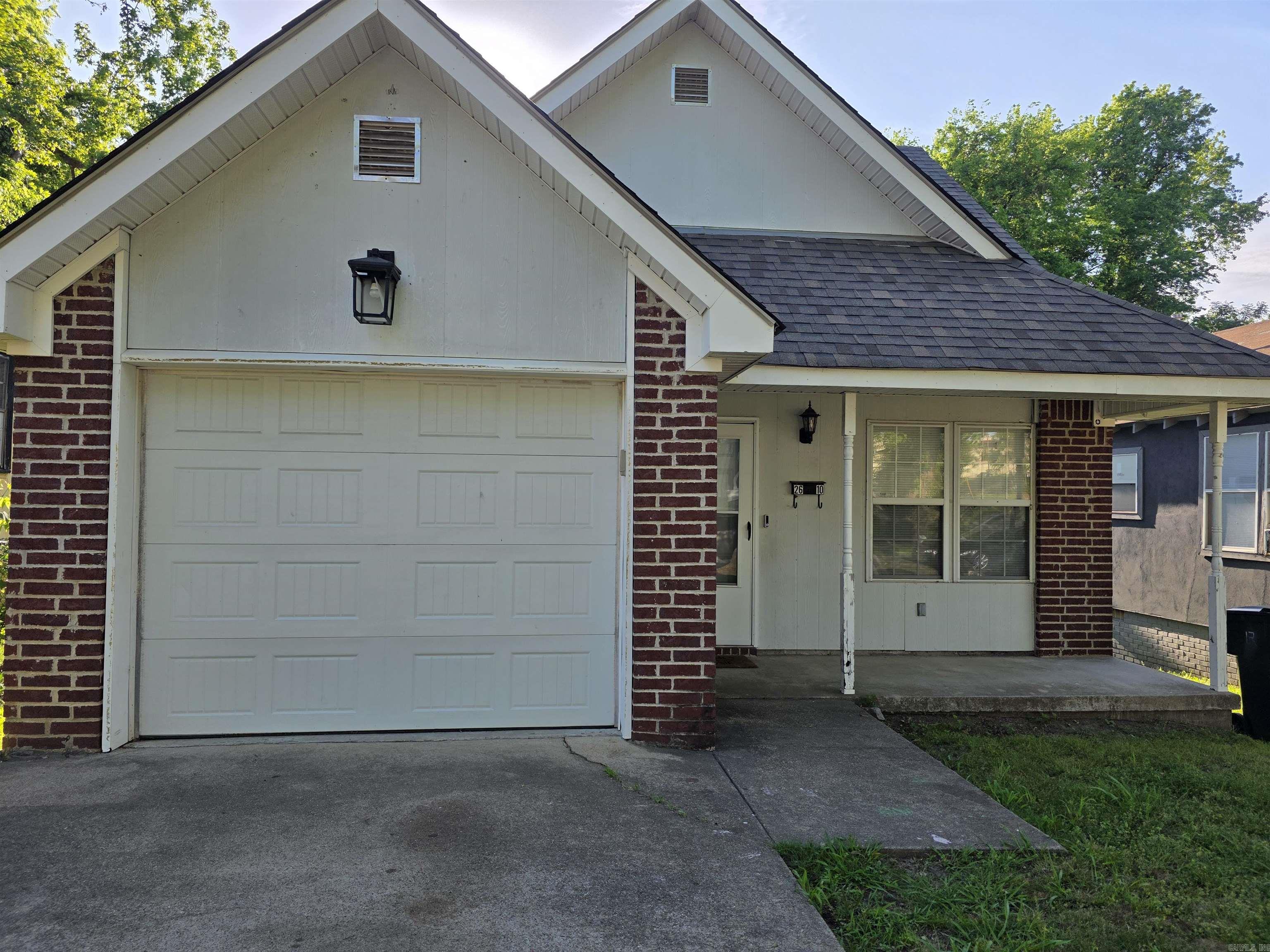 2610 S Izard  Little Rock, AR