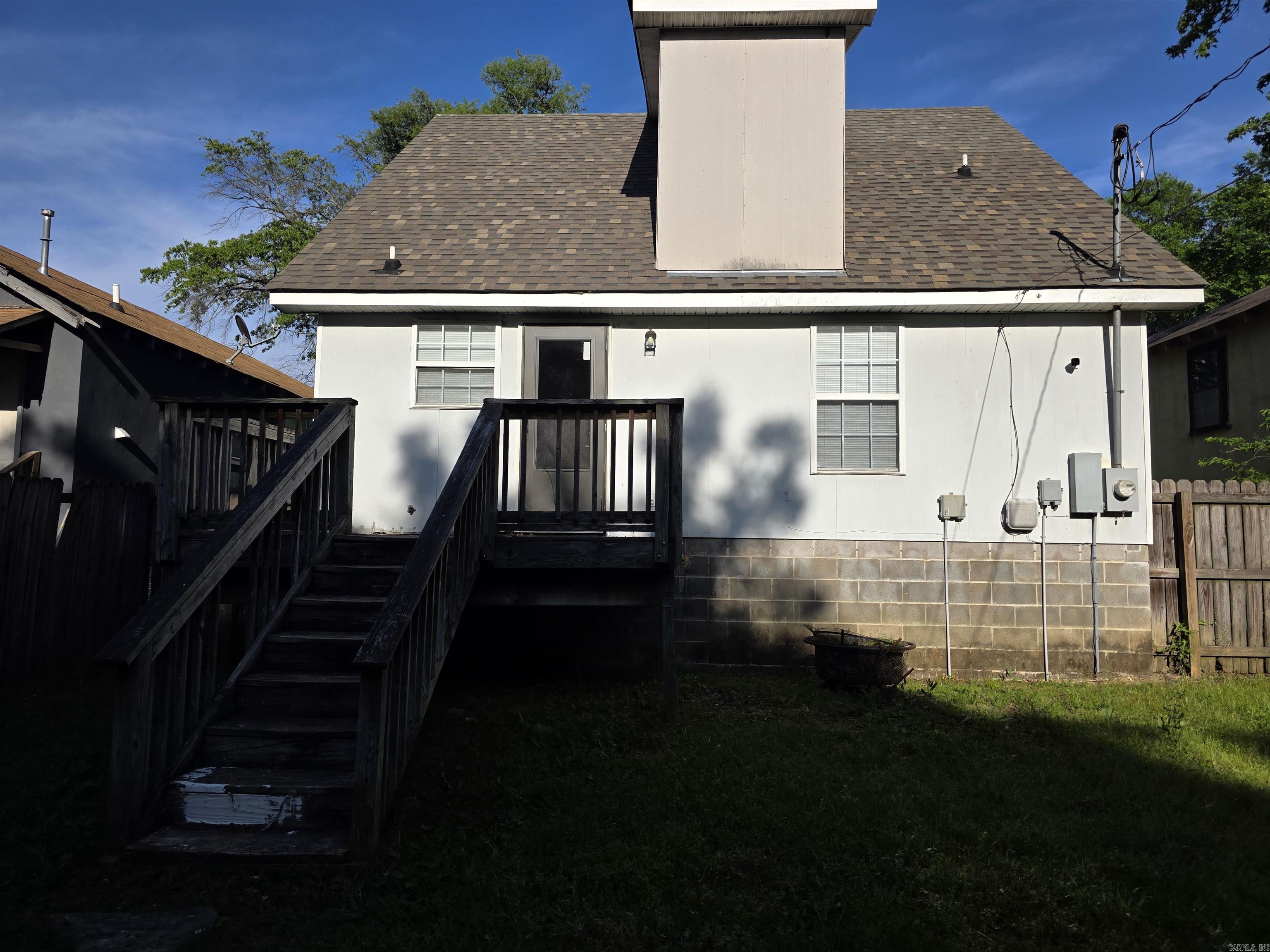 2610 S Izard  Little Rock, AR