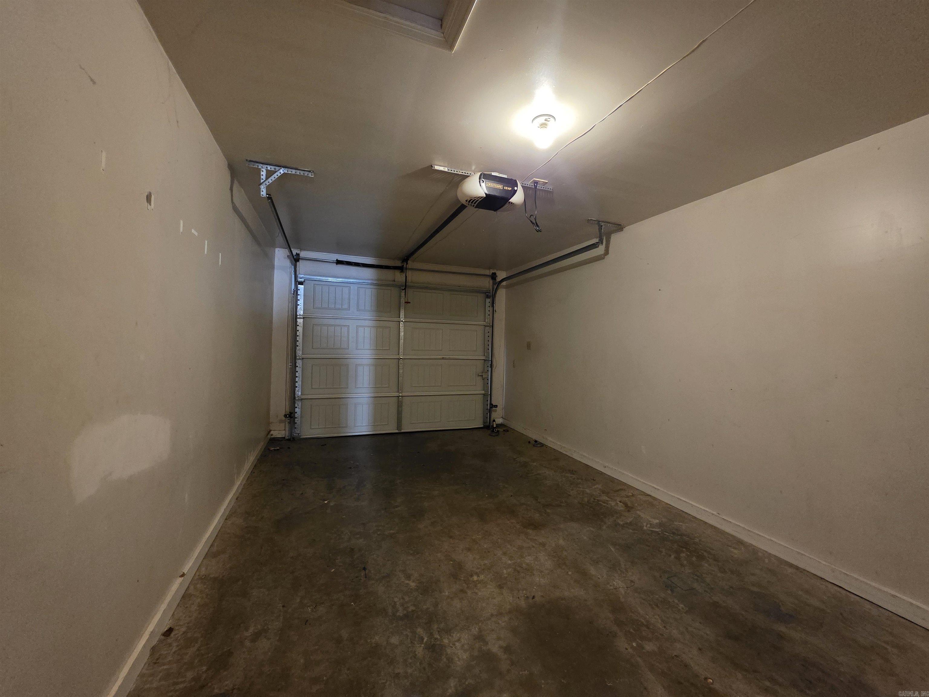 2610 S Izard  Little Rock, AR