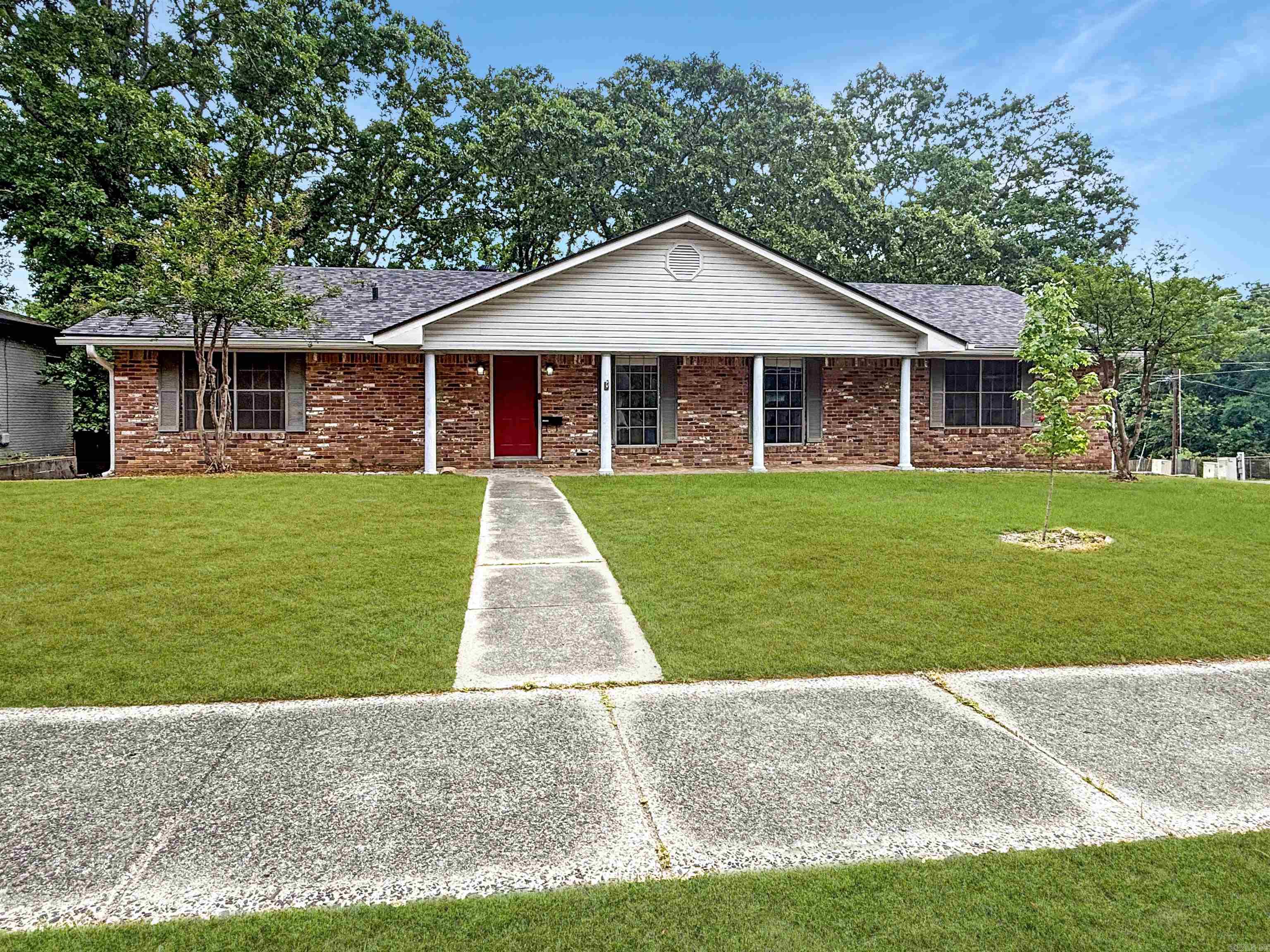 4400 Arlington  North Little Rock, AR