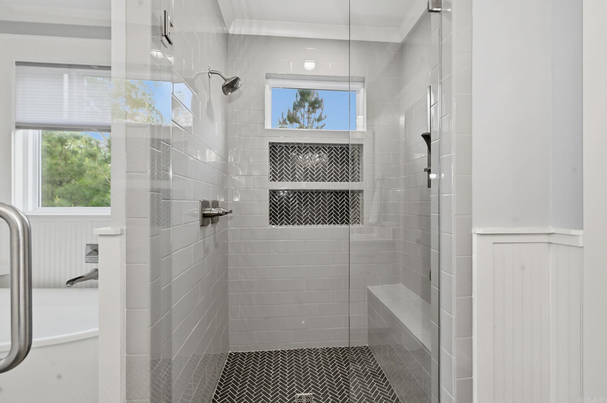 4051 Harrison  Benton, AR