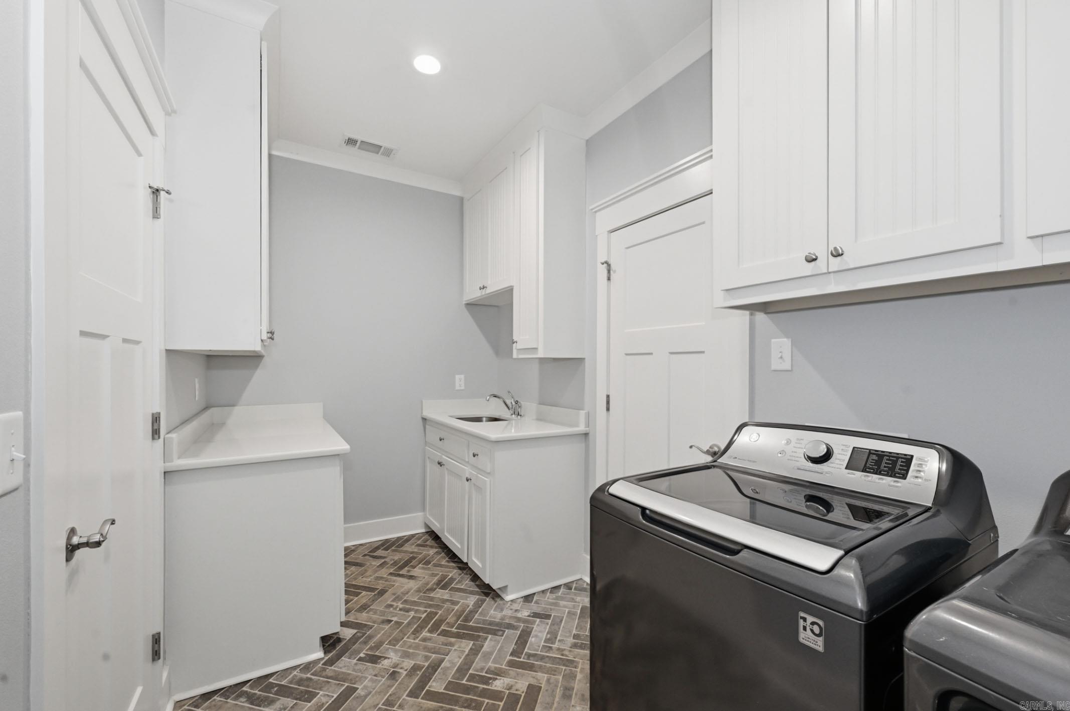 4051 Harrison  Benton, AR