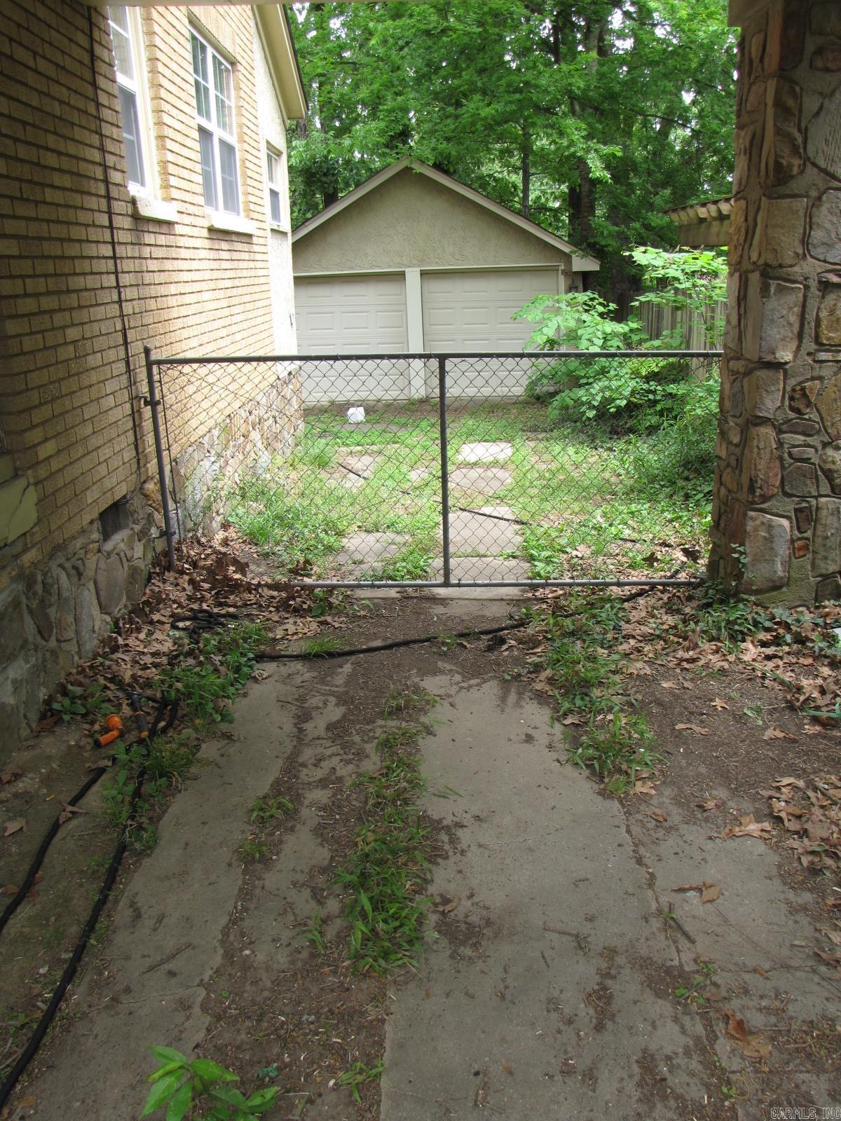 1807 Fair Park Blvd  Little Rock, AR