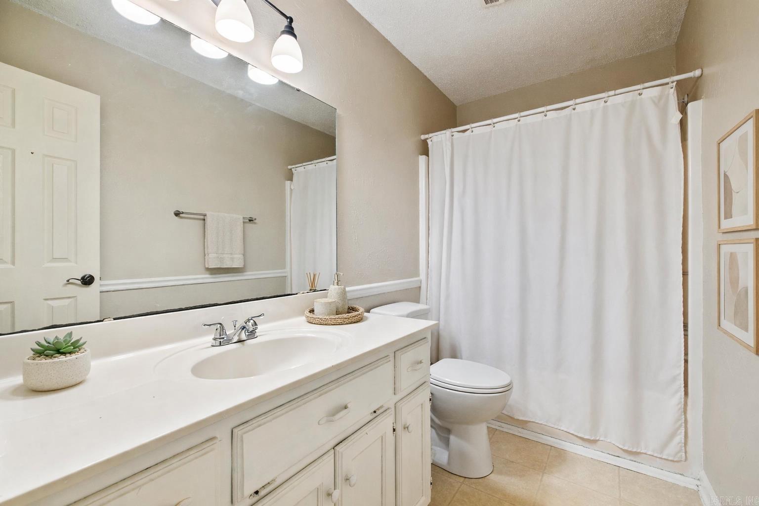 9 Honey Locust  Little Rock, AR