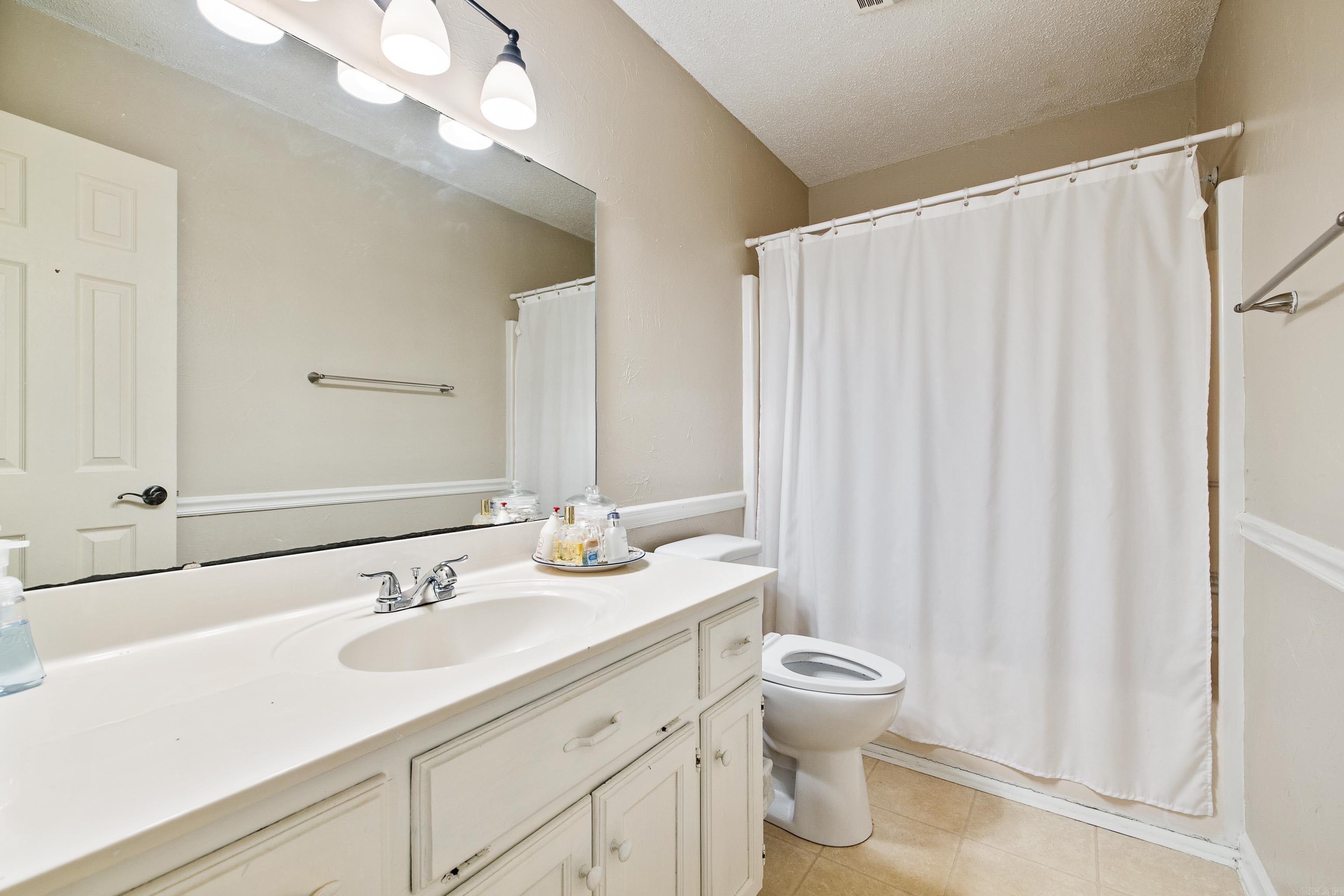 9 Honey Locust  Little Rock, AR