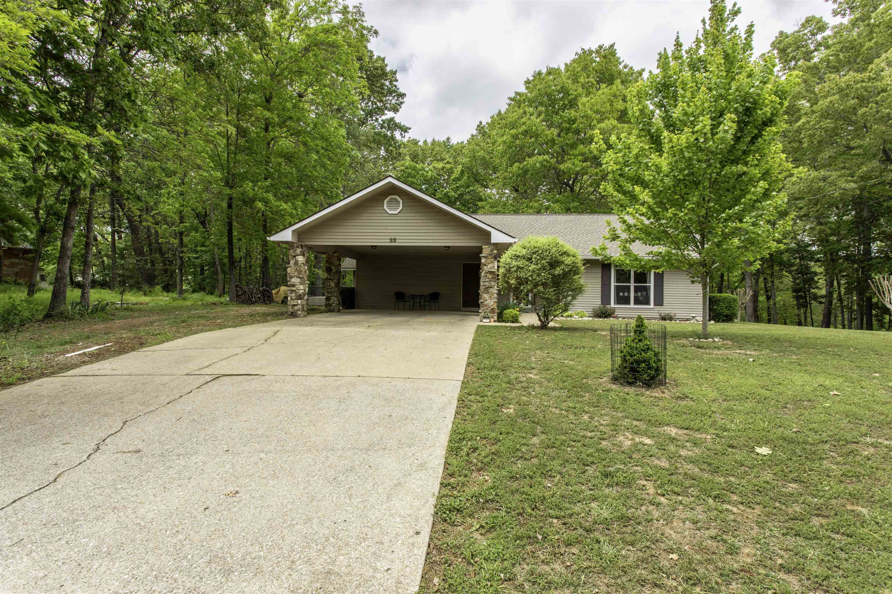 23 Winnebago Cir Cherokee Village, AR 72529