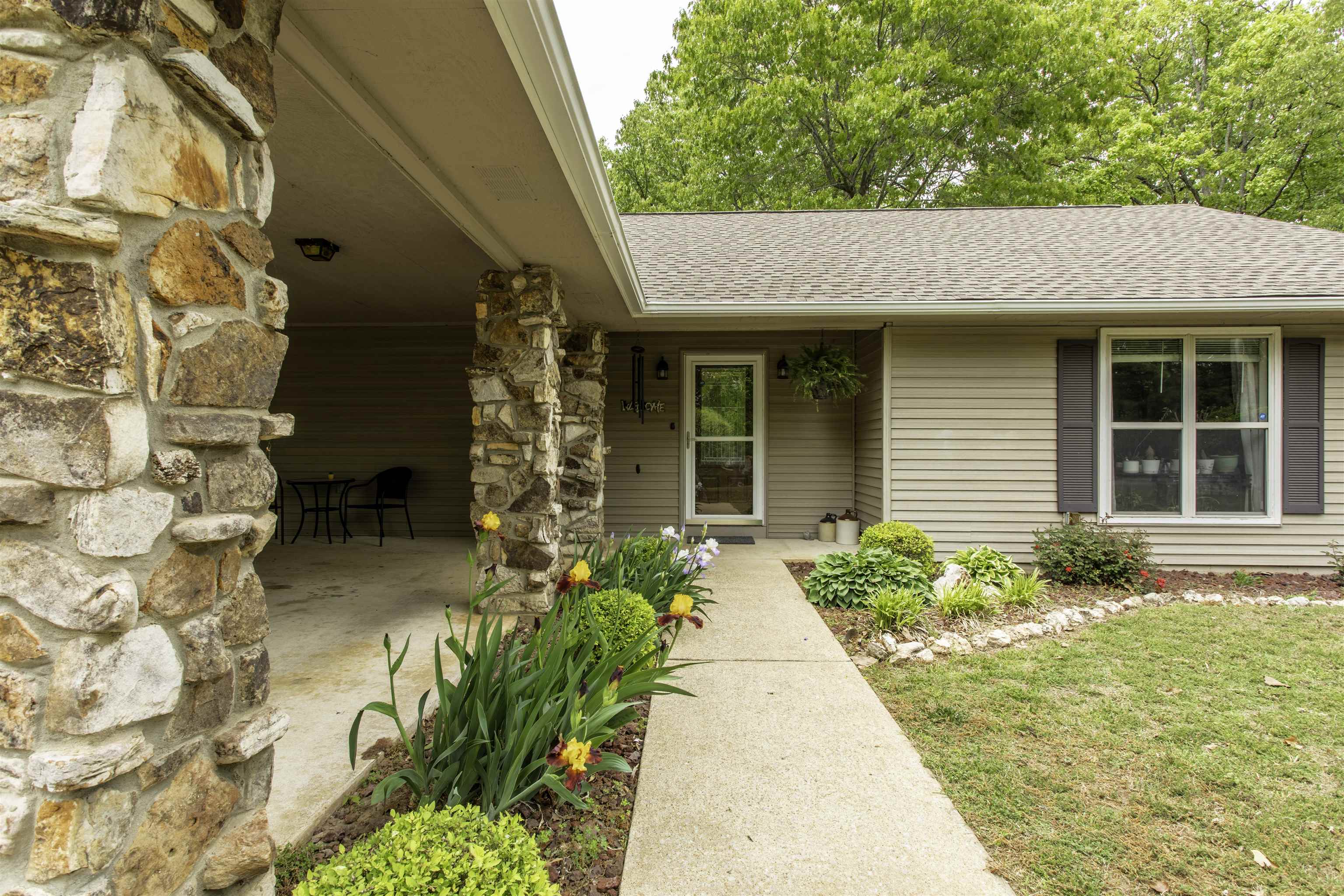 23 Winnebago Cir Cherokee Village, AR 72529