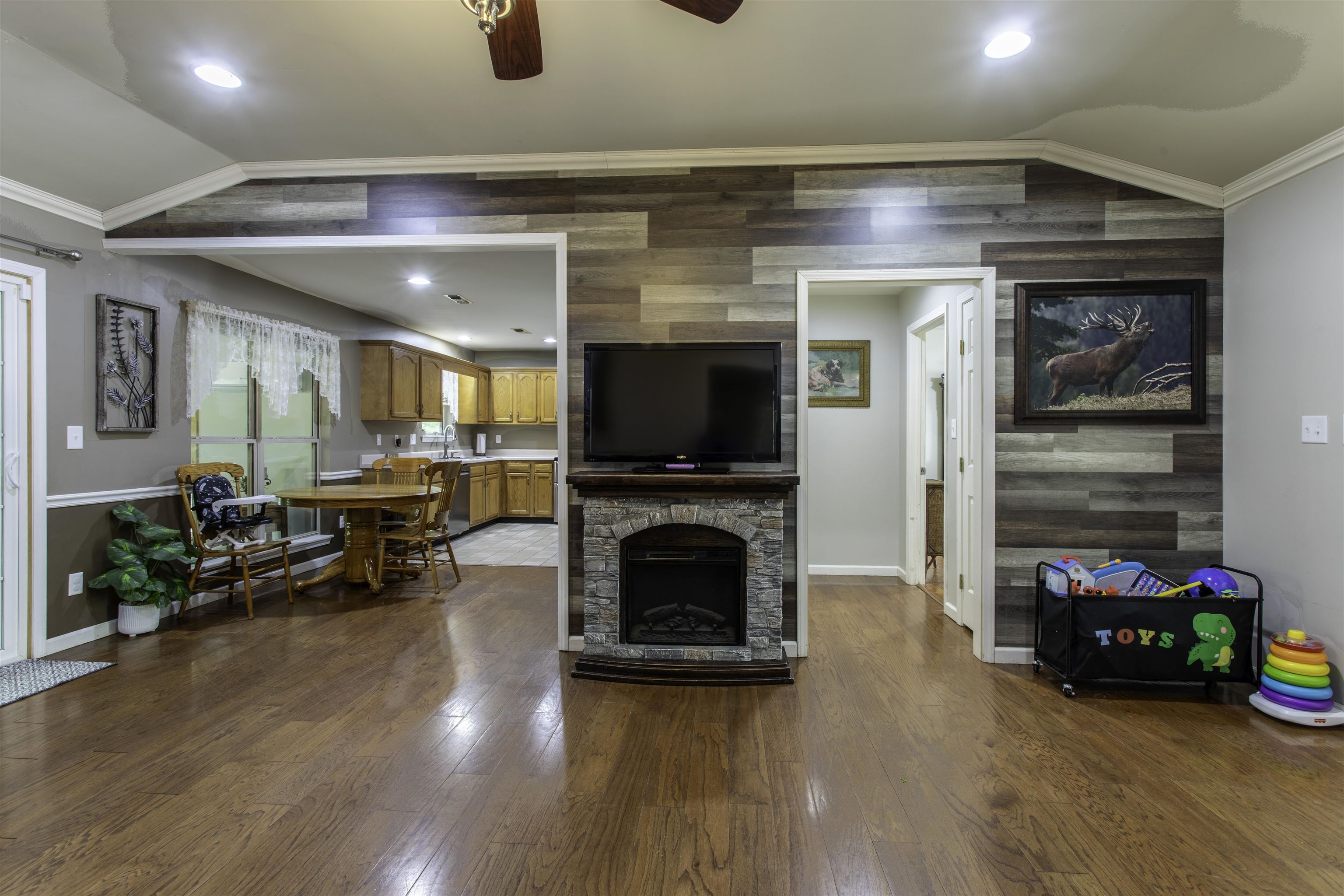 23 Winnebago Cir Cherokee Village, AR 72529