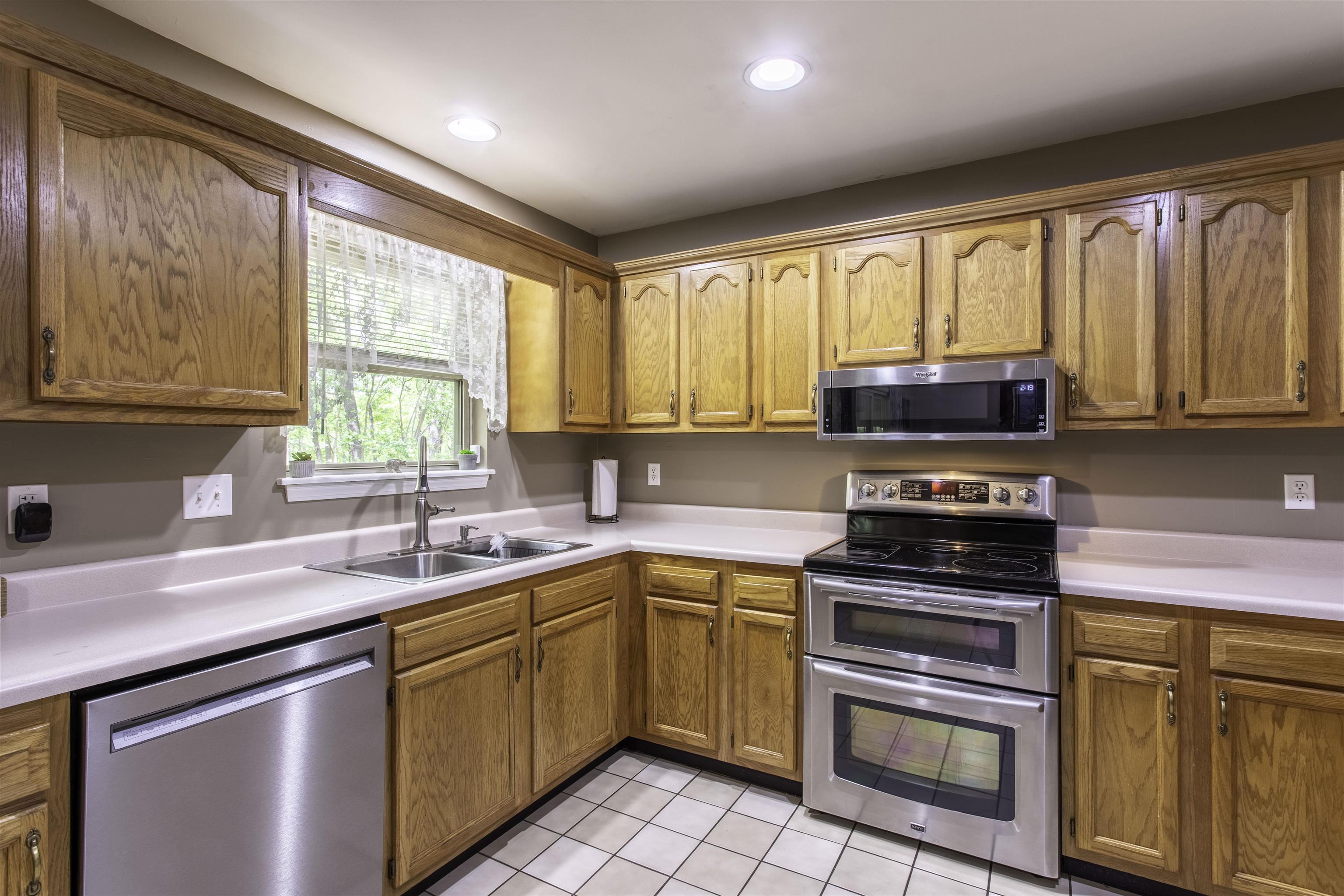 23 Winnebago Cir Cherokee Village, AR 72529