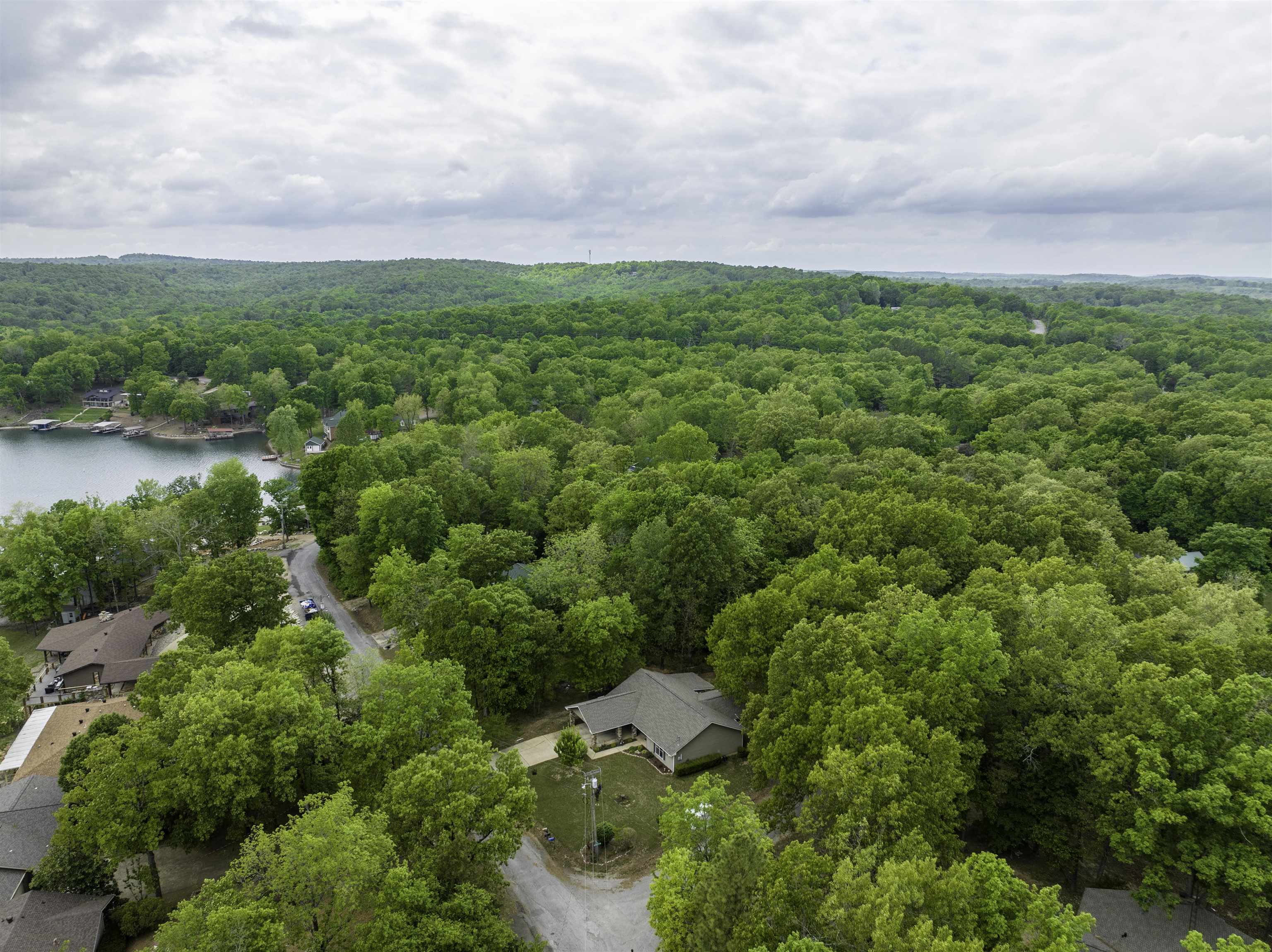 23 Winnebago Cir Cherokee Village, AR 72529