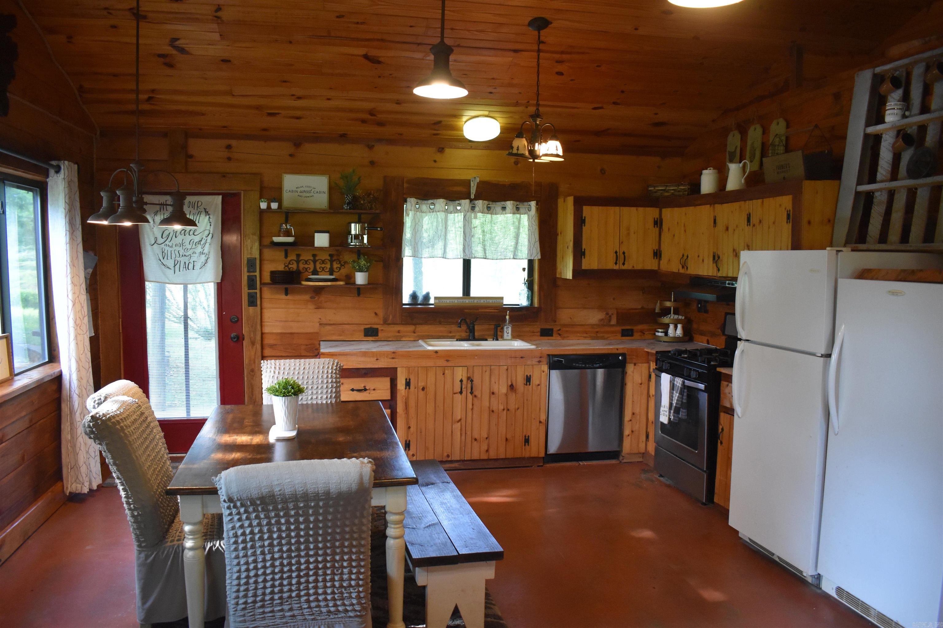 5285 Centerpoint Road  Waldron, AR