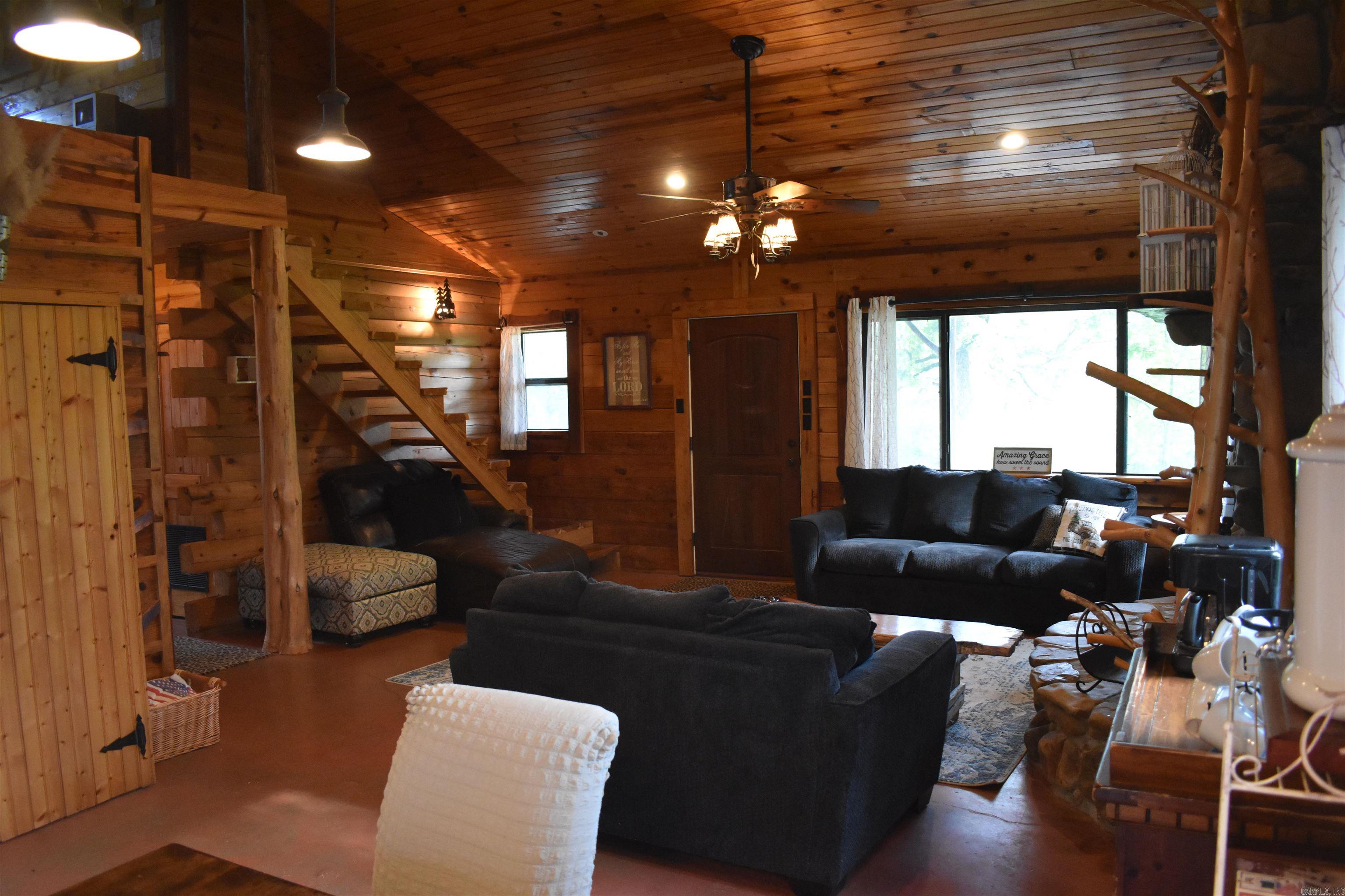 5285 Centerpoint Road  Waldron, AR