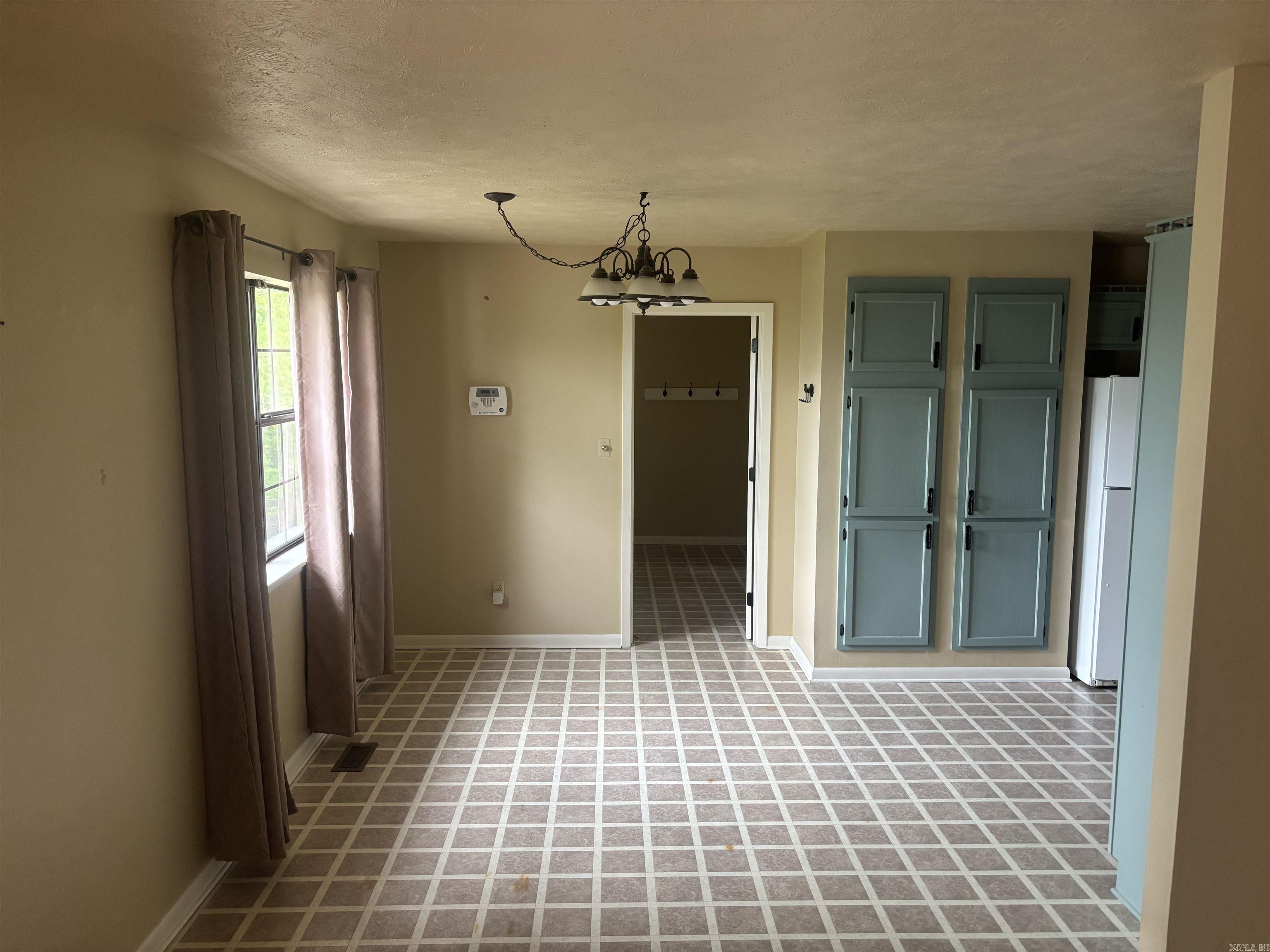 358 Radio Road  Clinton, AR