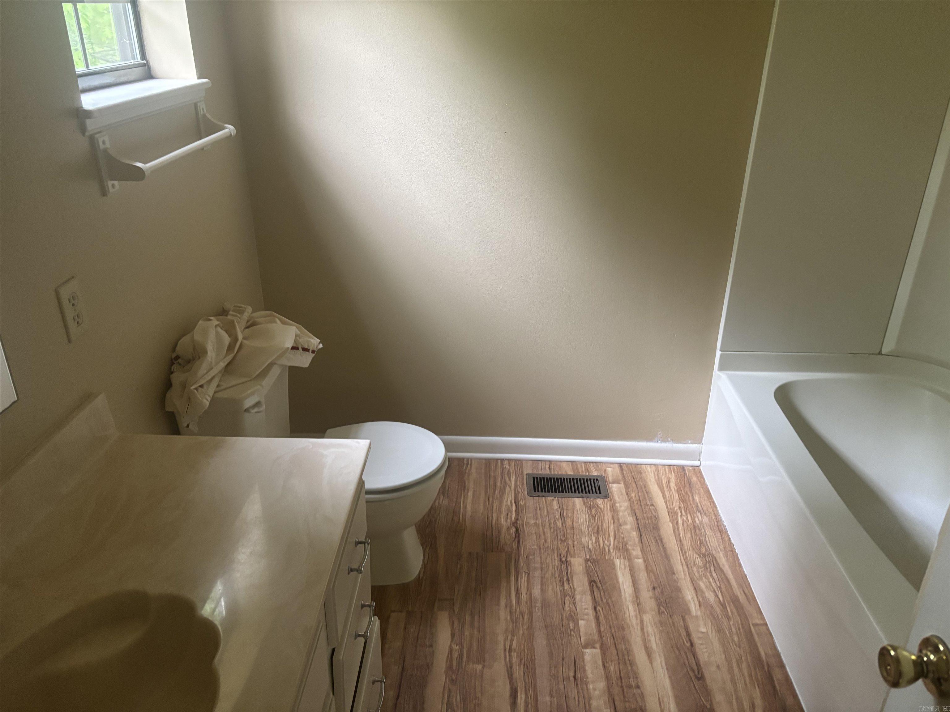 358 Radio Road  Clinton, AR