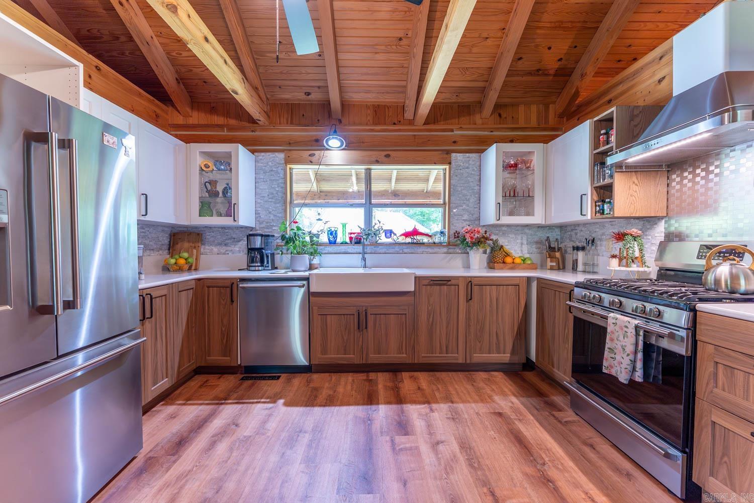 3804 MC 6074 Road  Flippin, AR