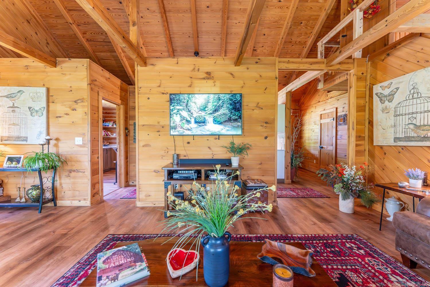 3804 MC 6074 Road  Flippin, AR