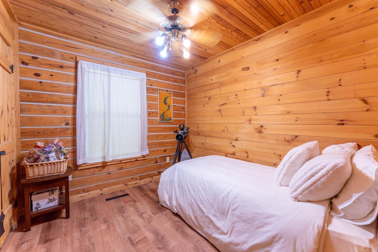 3804 MC 6074 Road  Flippin, AR