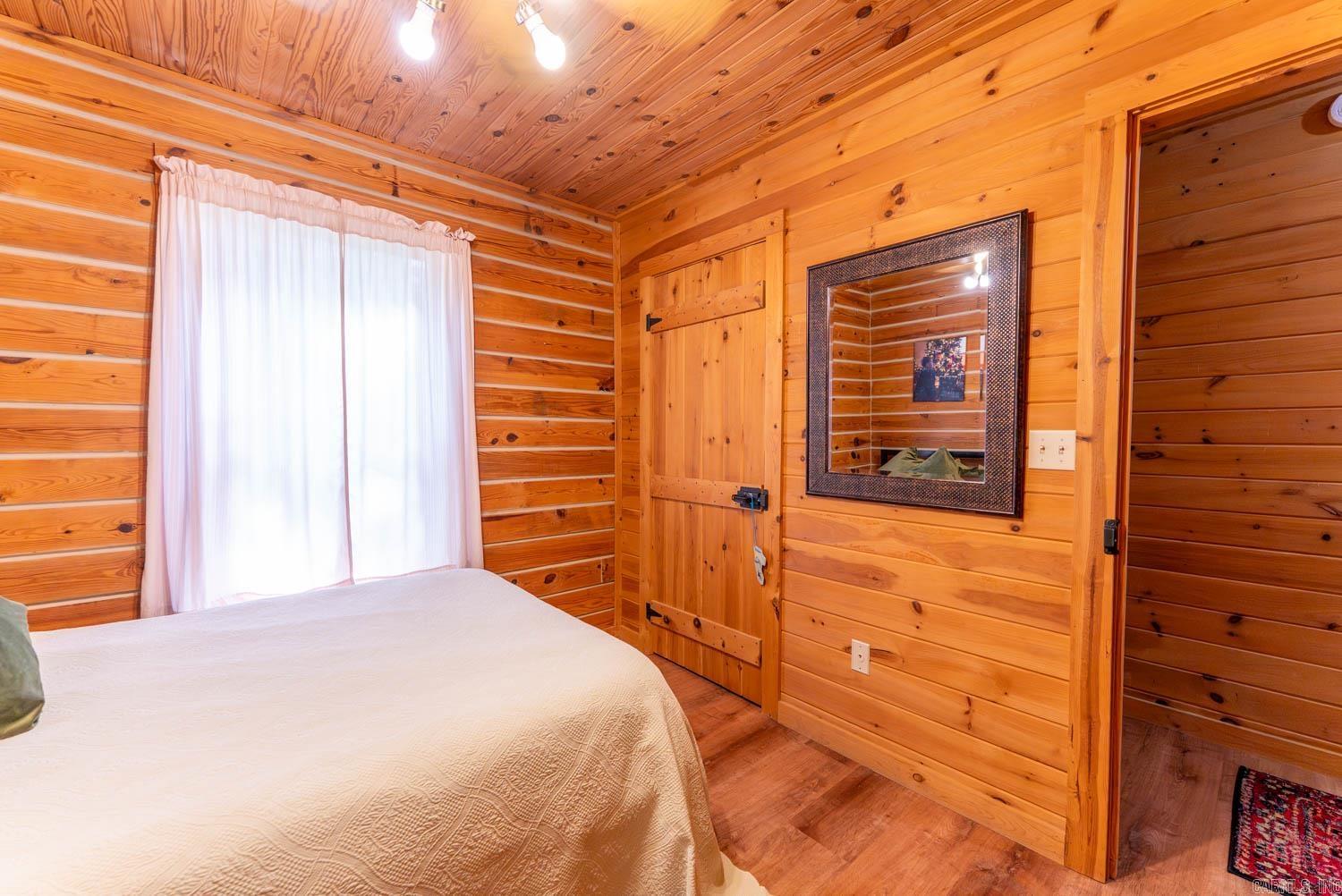 3804 MC 6074 Road  Flippin, AR