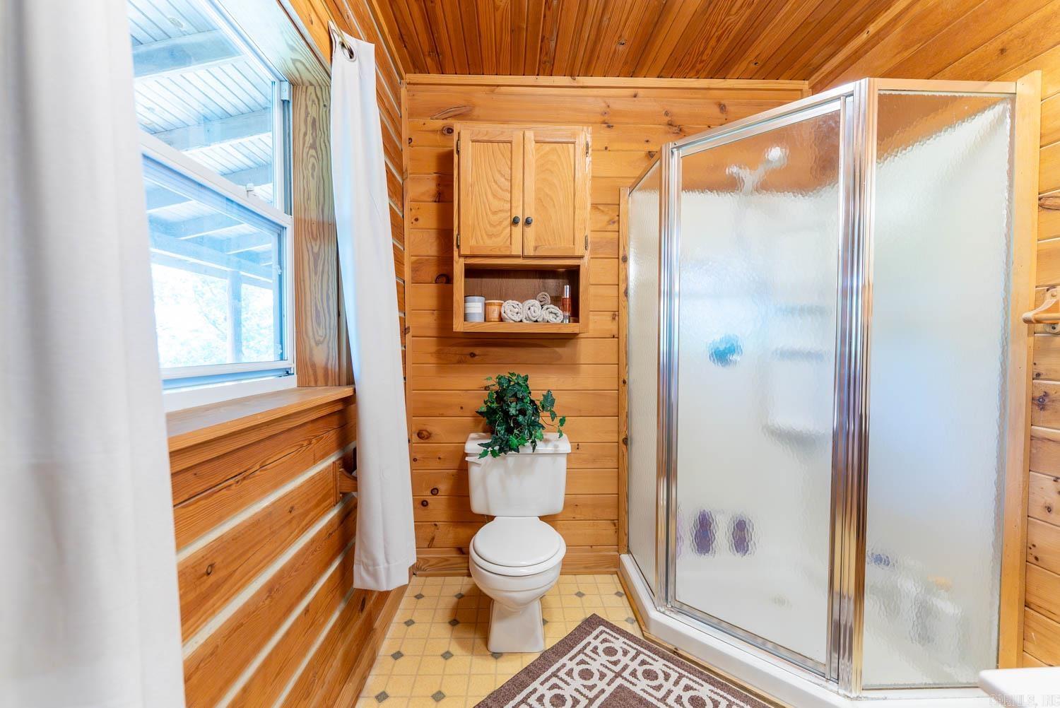 3804 MC 6074 Road  Flippin, AR