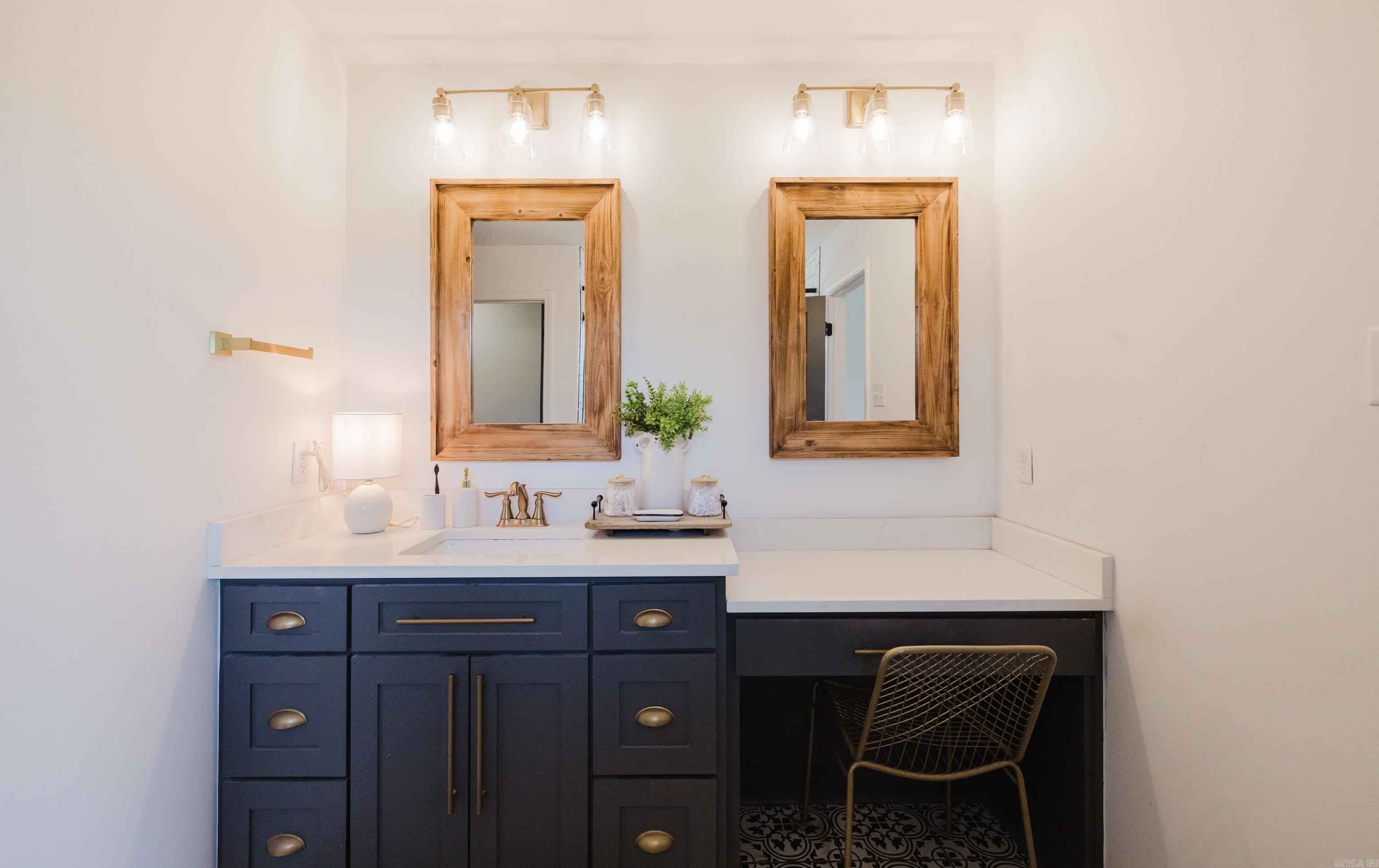 5950 Nickel Bill James Rd  Benton, AR