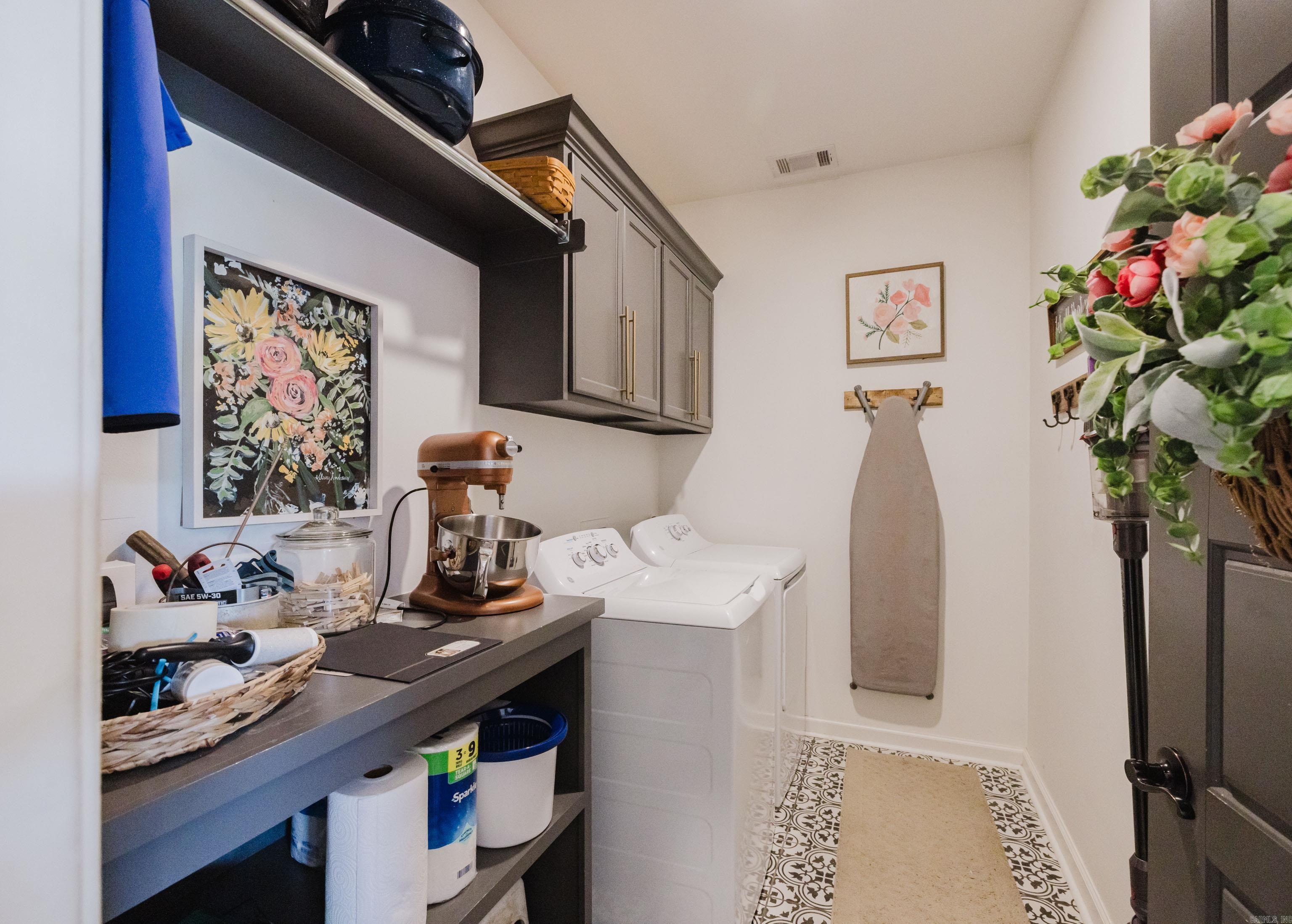 5950 Nickel Bill James Rd  Benton, AR