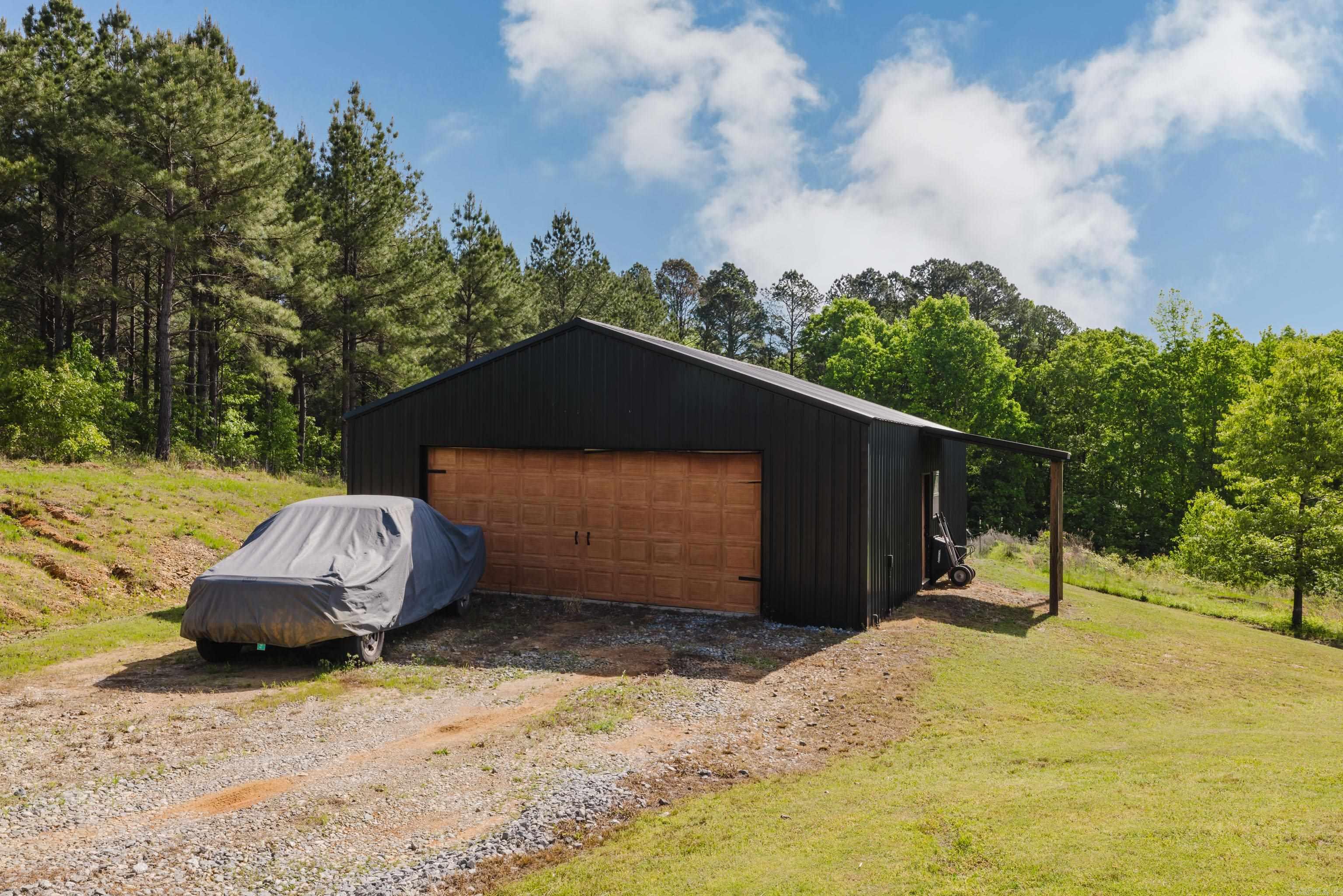 5950 Nickel Bill James Rd  Benton, AR