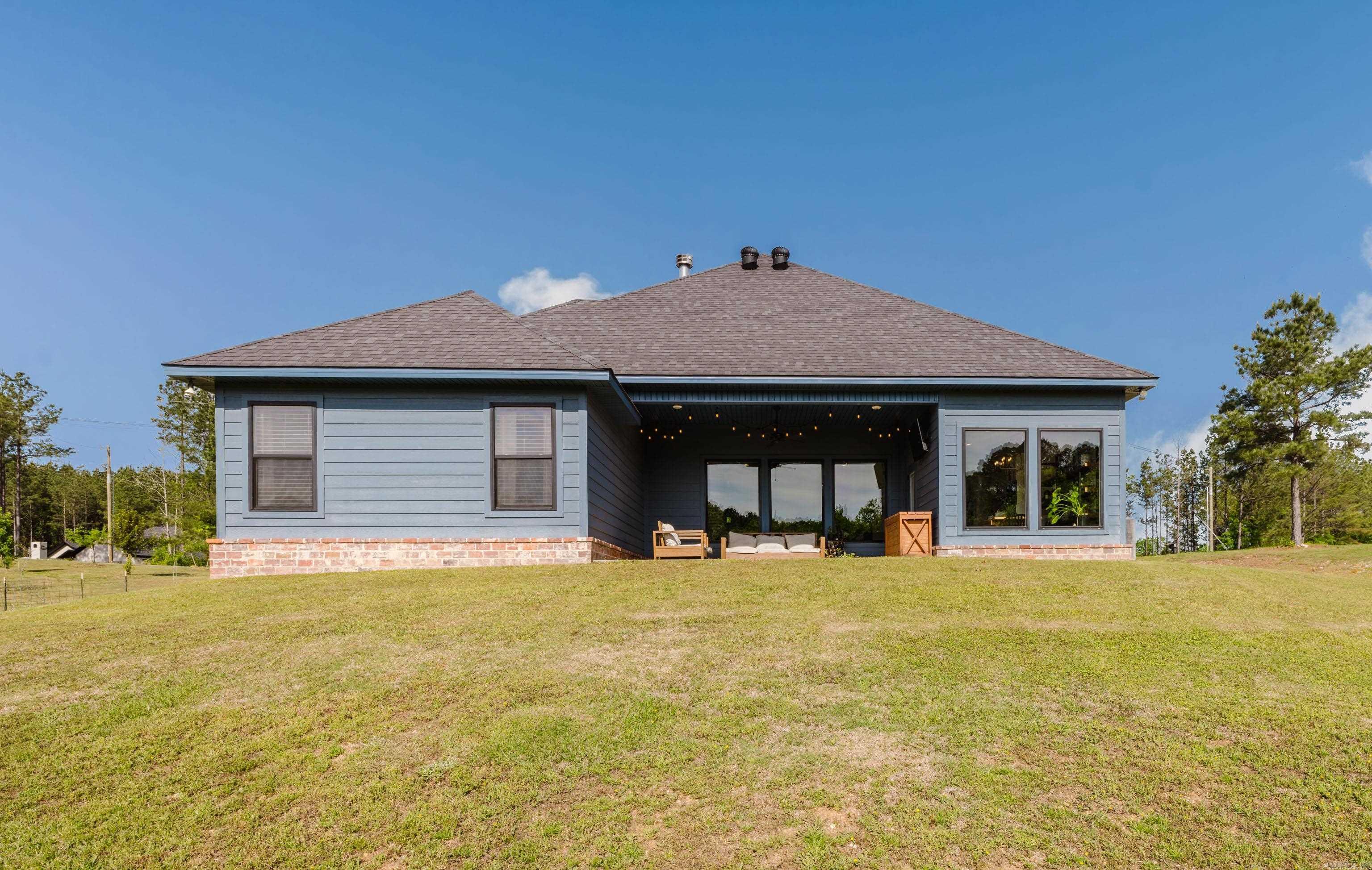5950 Nickel Bill James Rd  Benton, AR