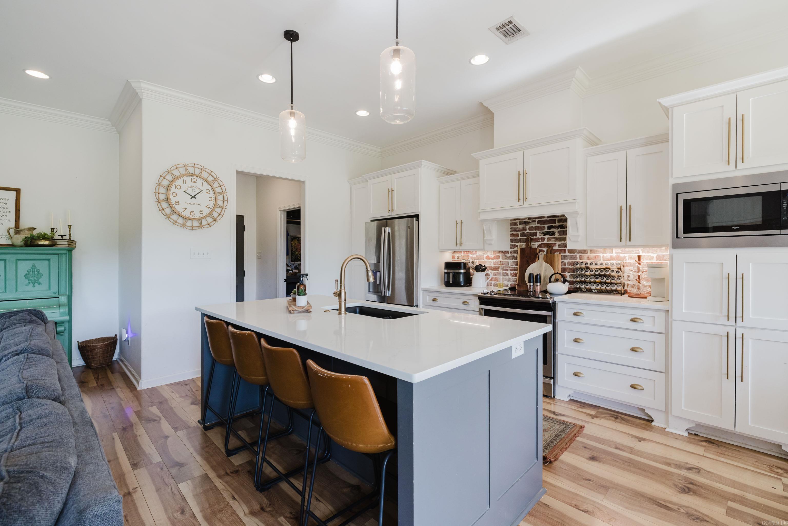 5950 Nickel Bill James Rd  Benton, AR