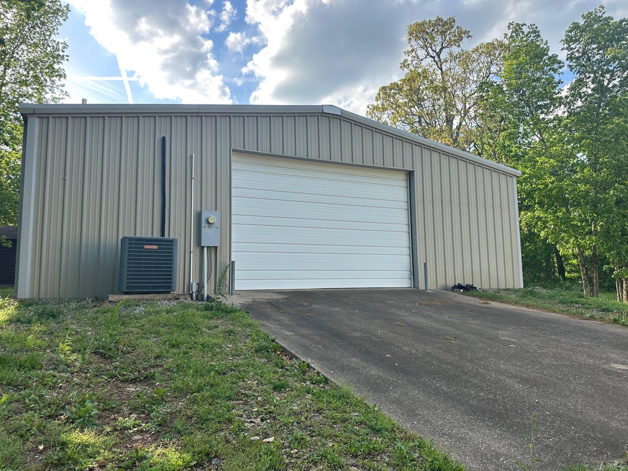 13160 N Heber Springs  Locust Grove, AR
