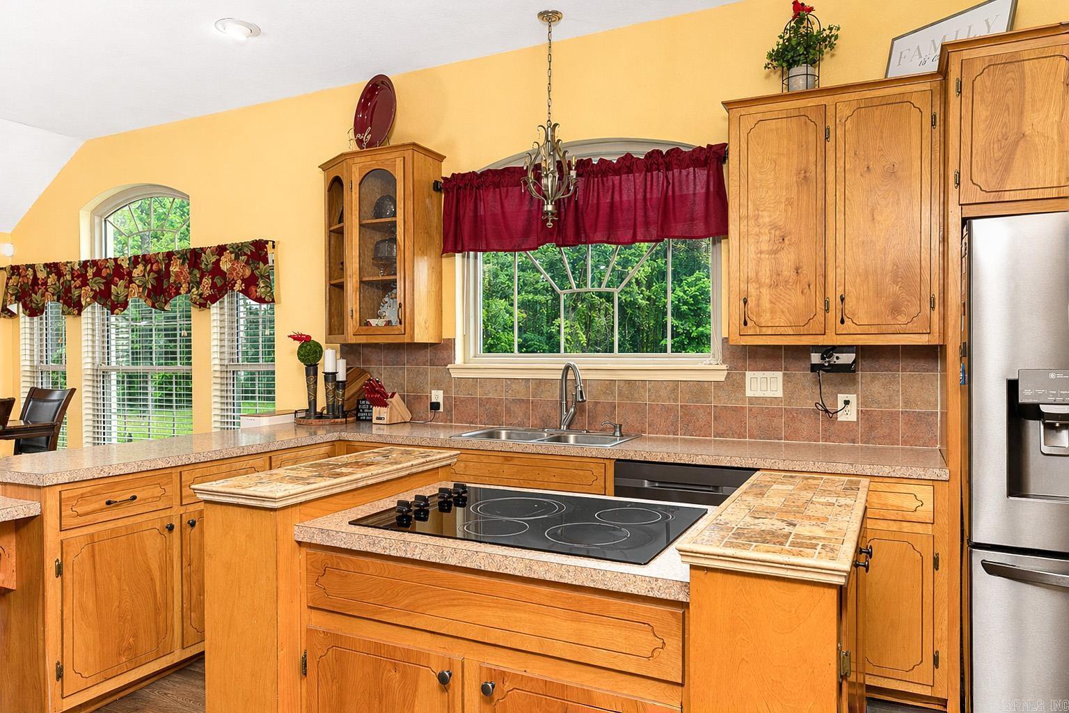 7203 Lakewood Court  Pine Bluff, AR