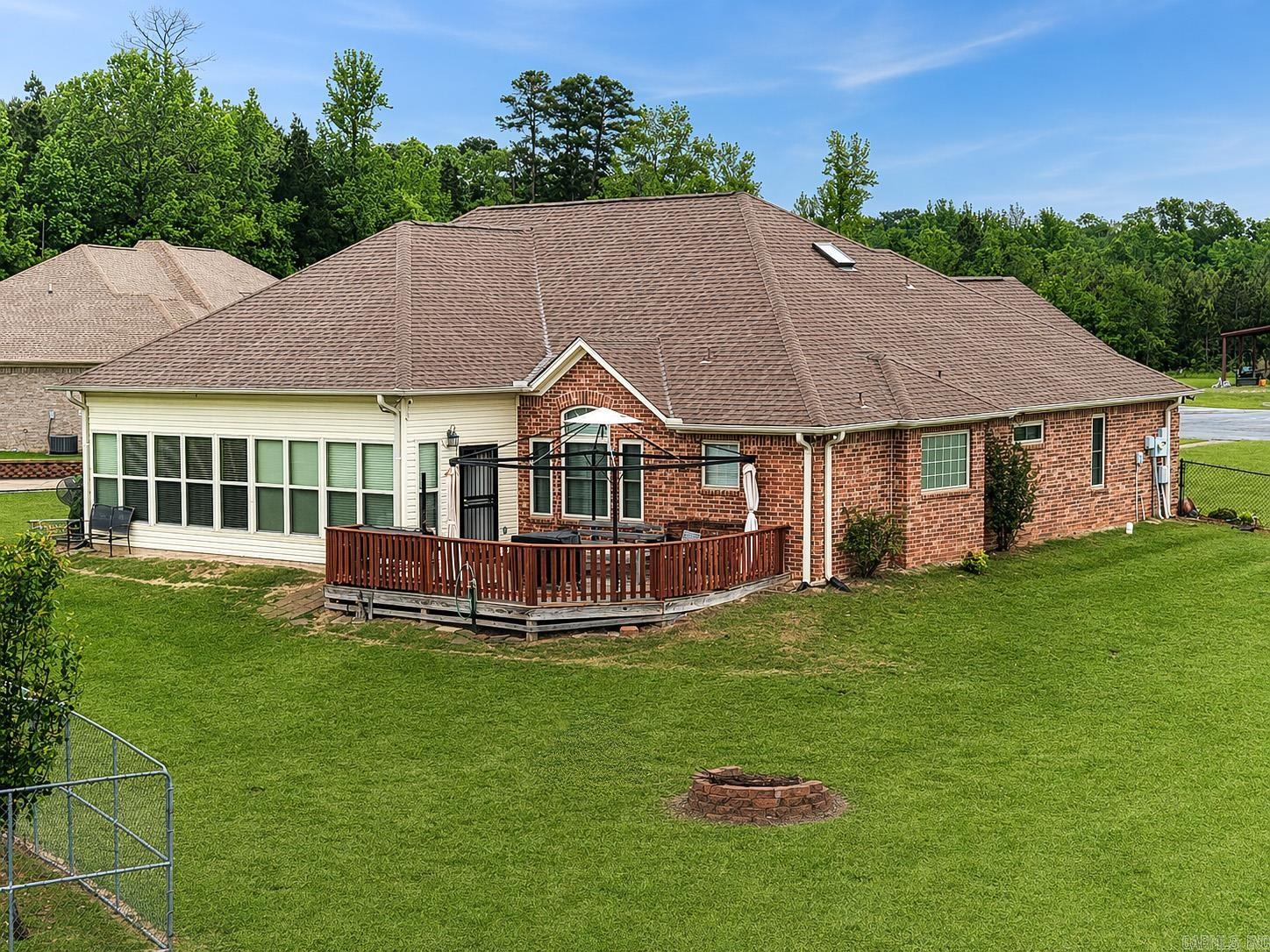 7203 Lakewood Court  Pine Bluff, AR