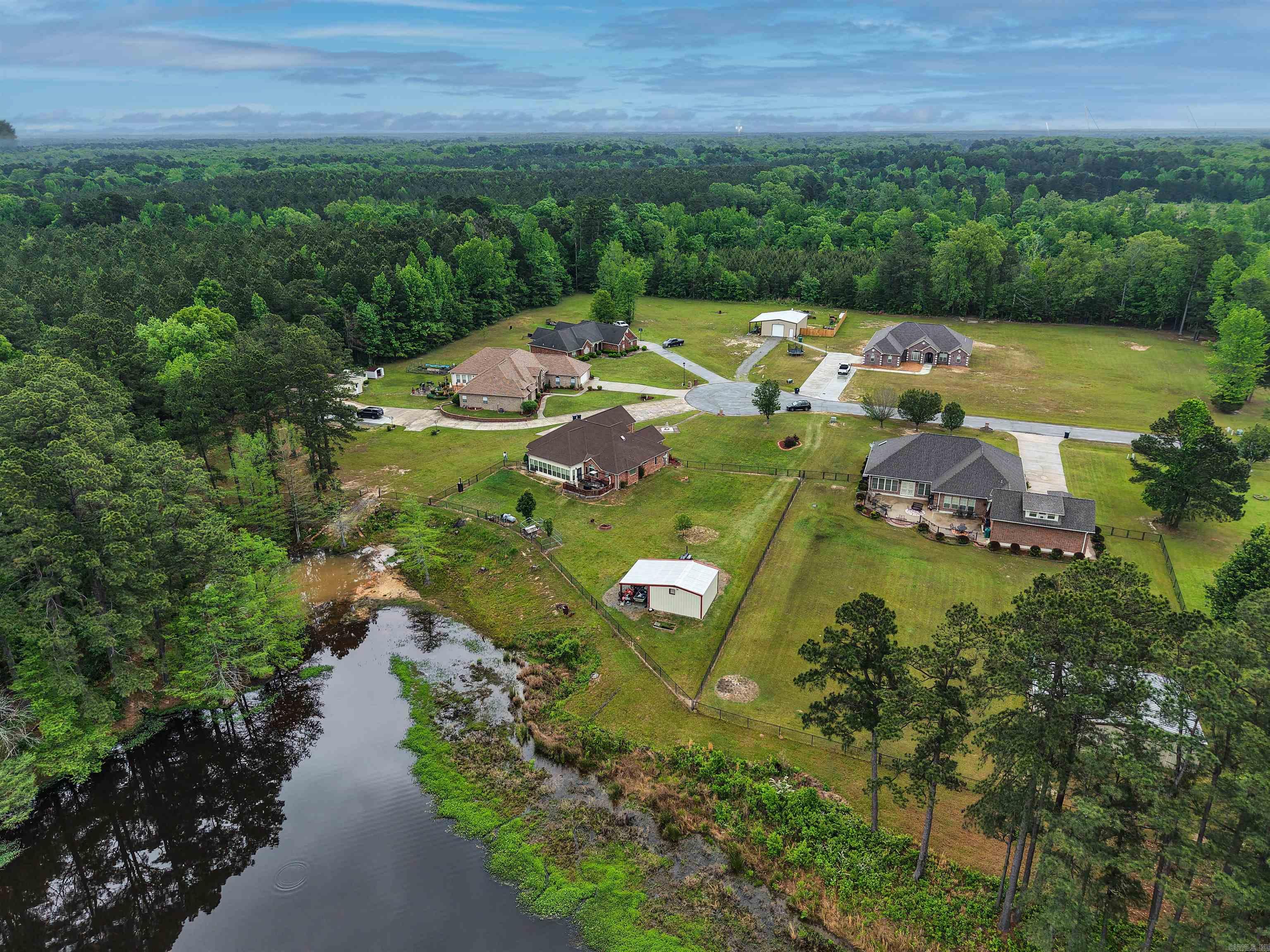 7203 Lakewood Court  Pine Bluff, AR