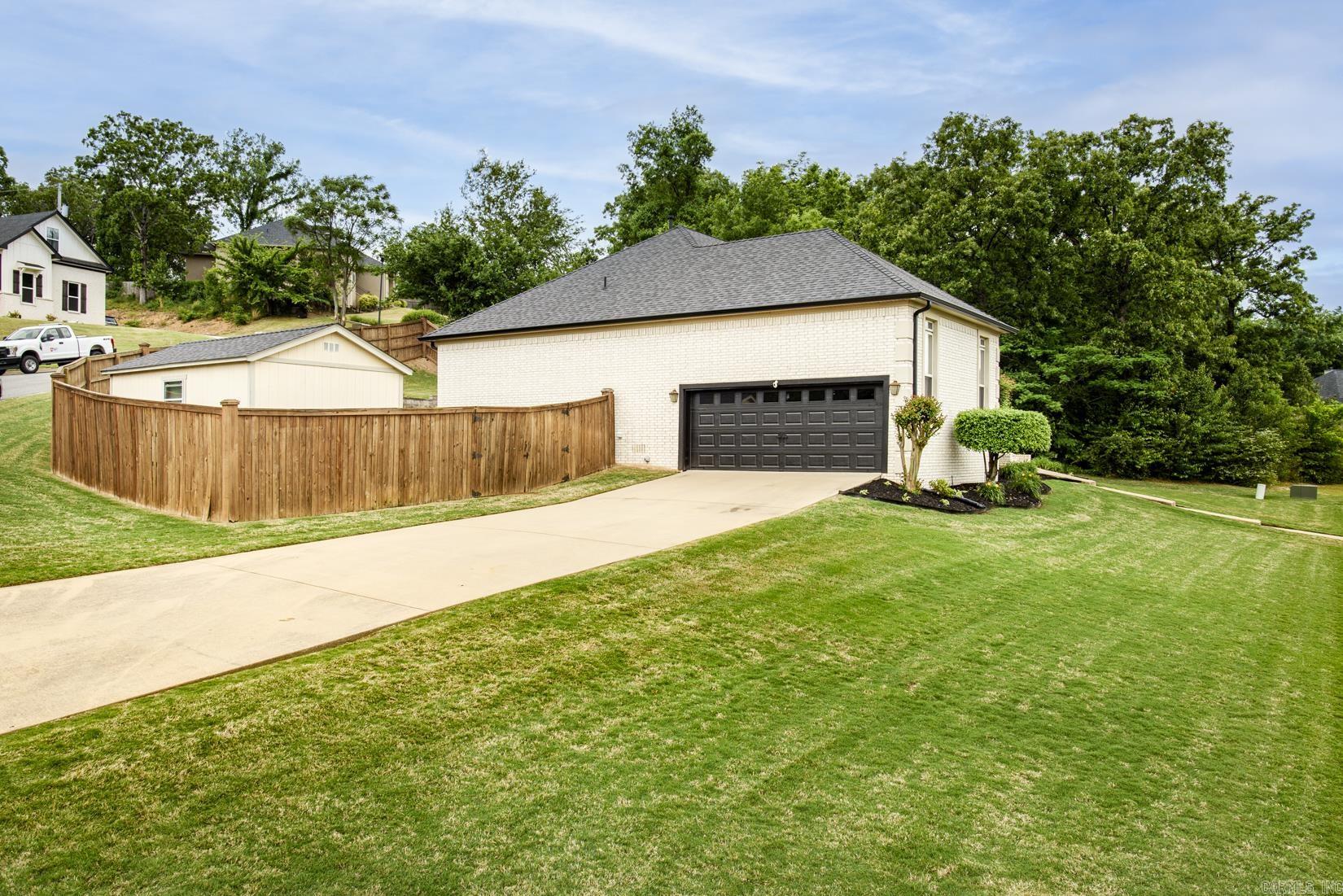 41 Oakbrooke Drive  Sherwood, AR