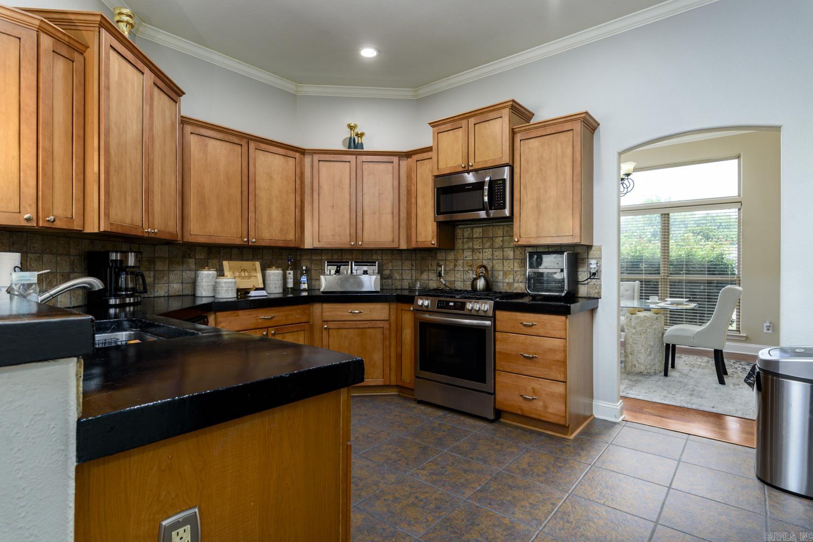 41 Oakbrooke Drive  Sherwood, AR