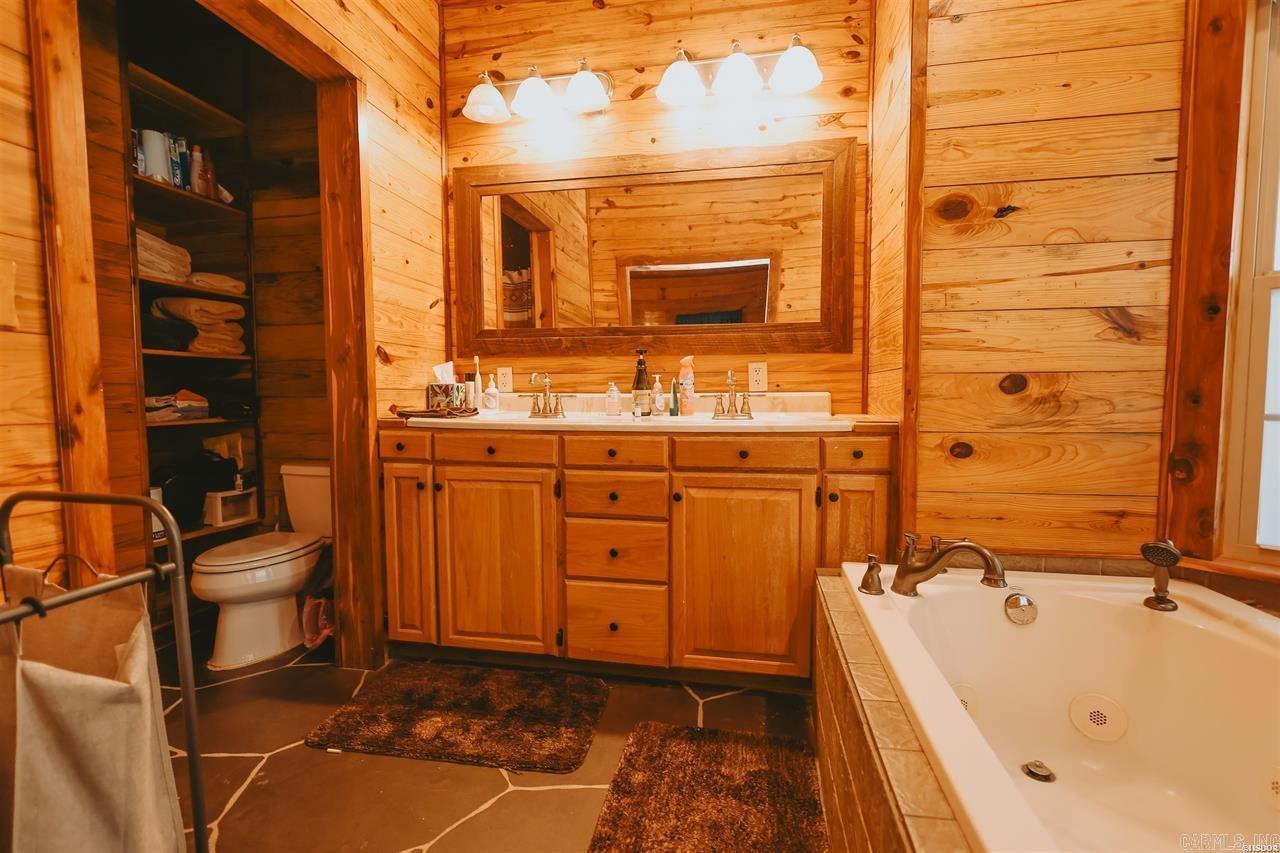 646 School  Amity, AR