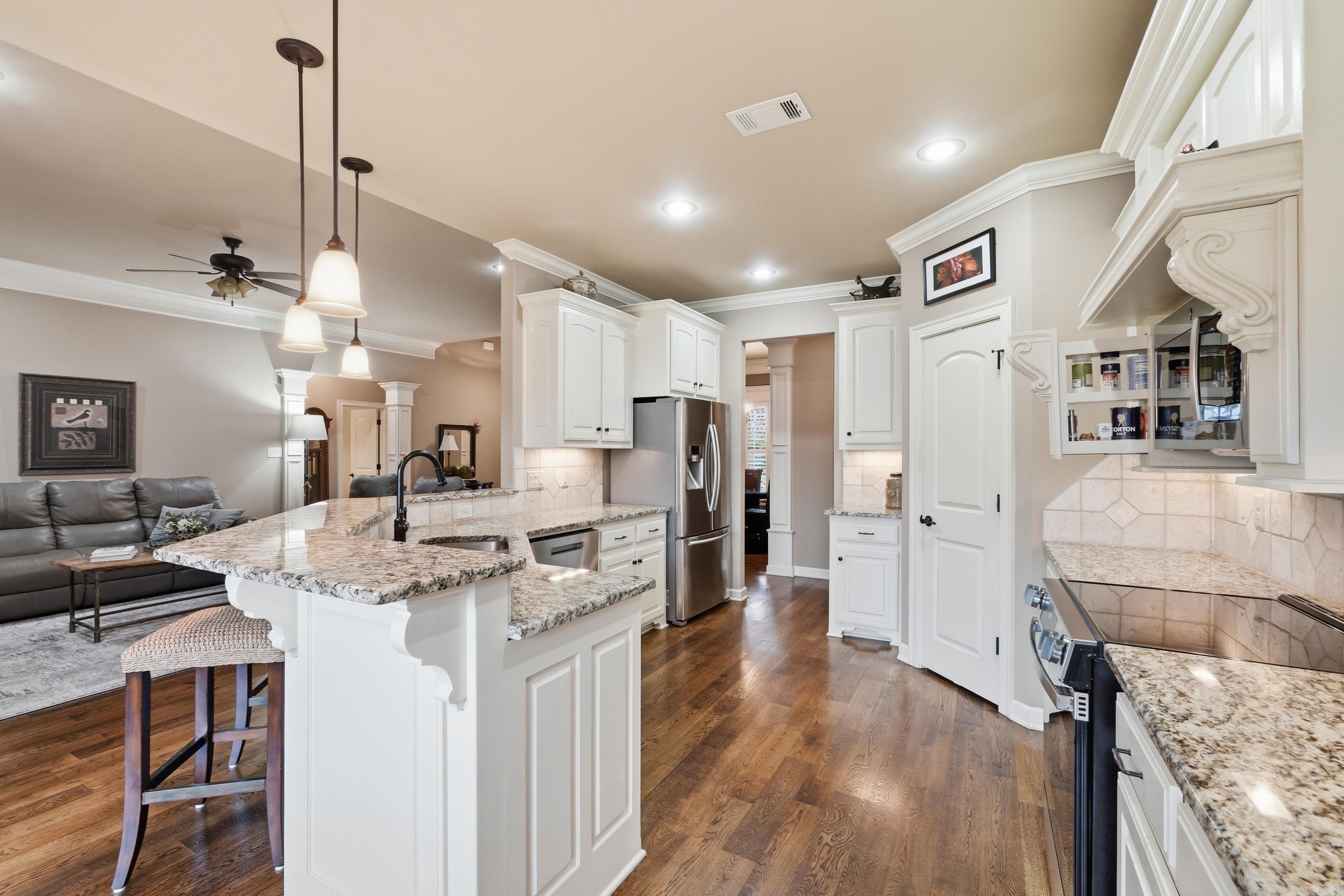 3005 Coldwater Dr  Benton, AR