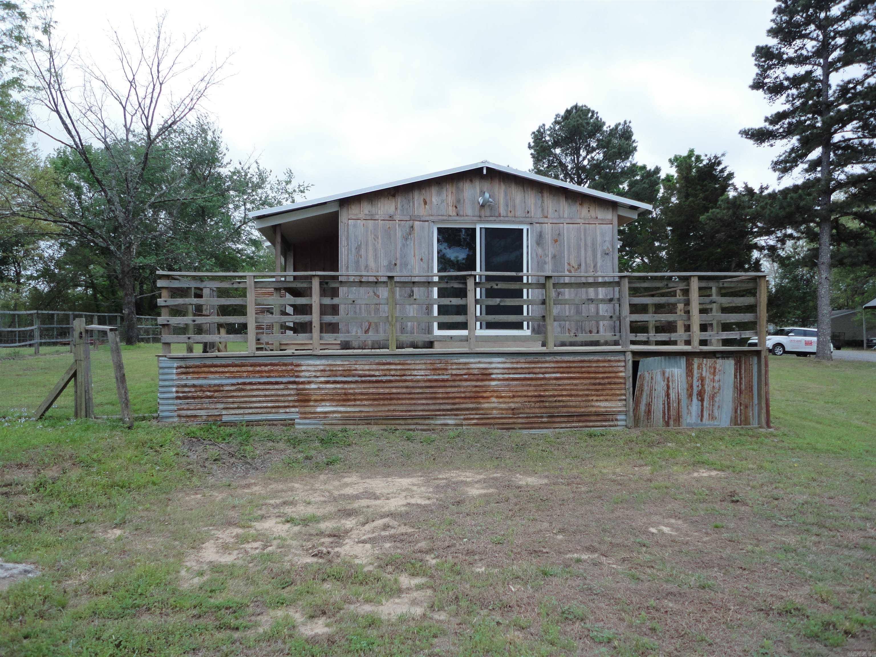 24 Smith  Tumbling Shoals, AR