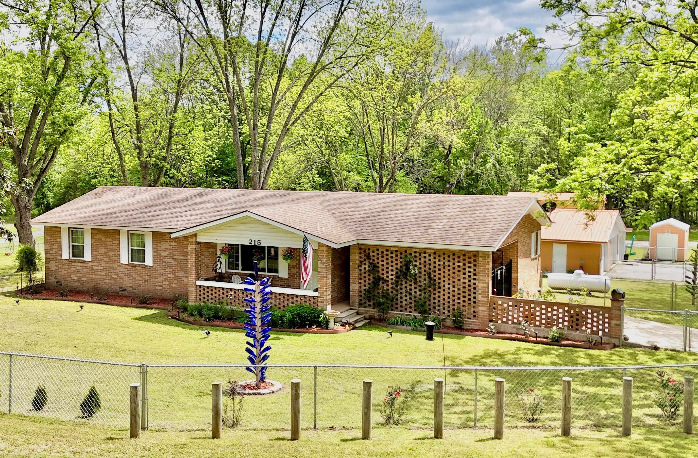 215 W Main Street  Evening Shade, AR