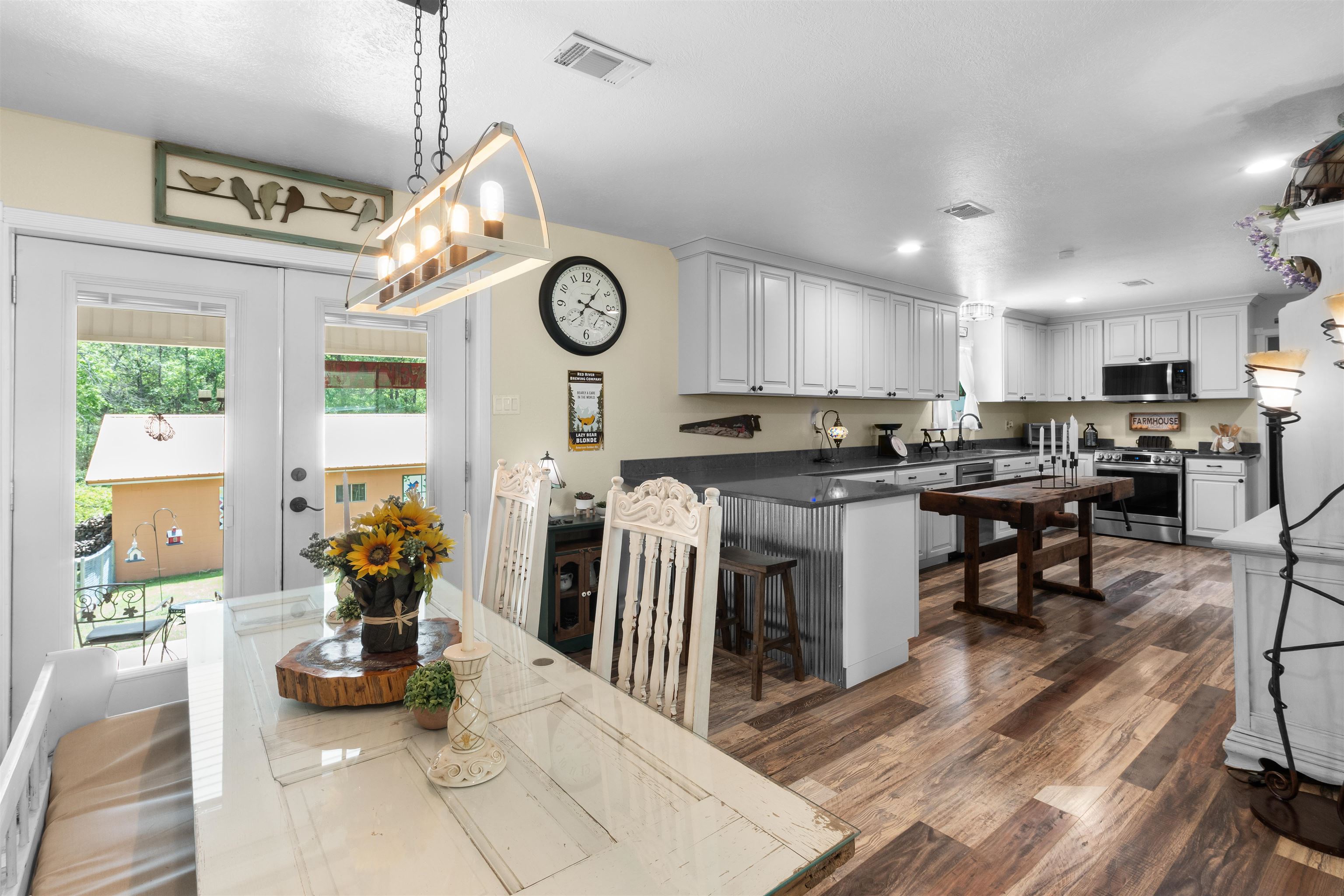 215 W Main Street  Evening Shade, AR